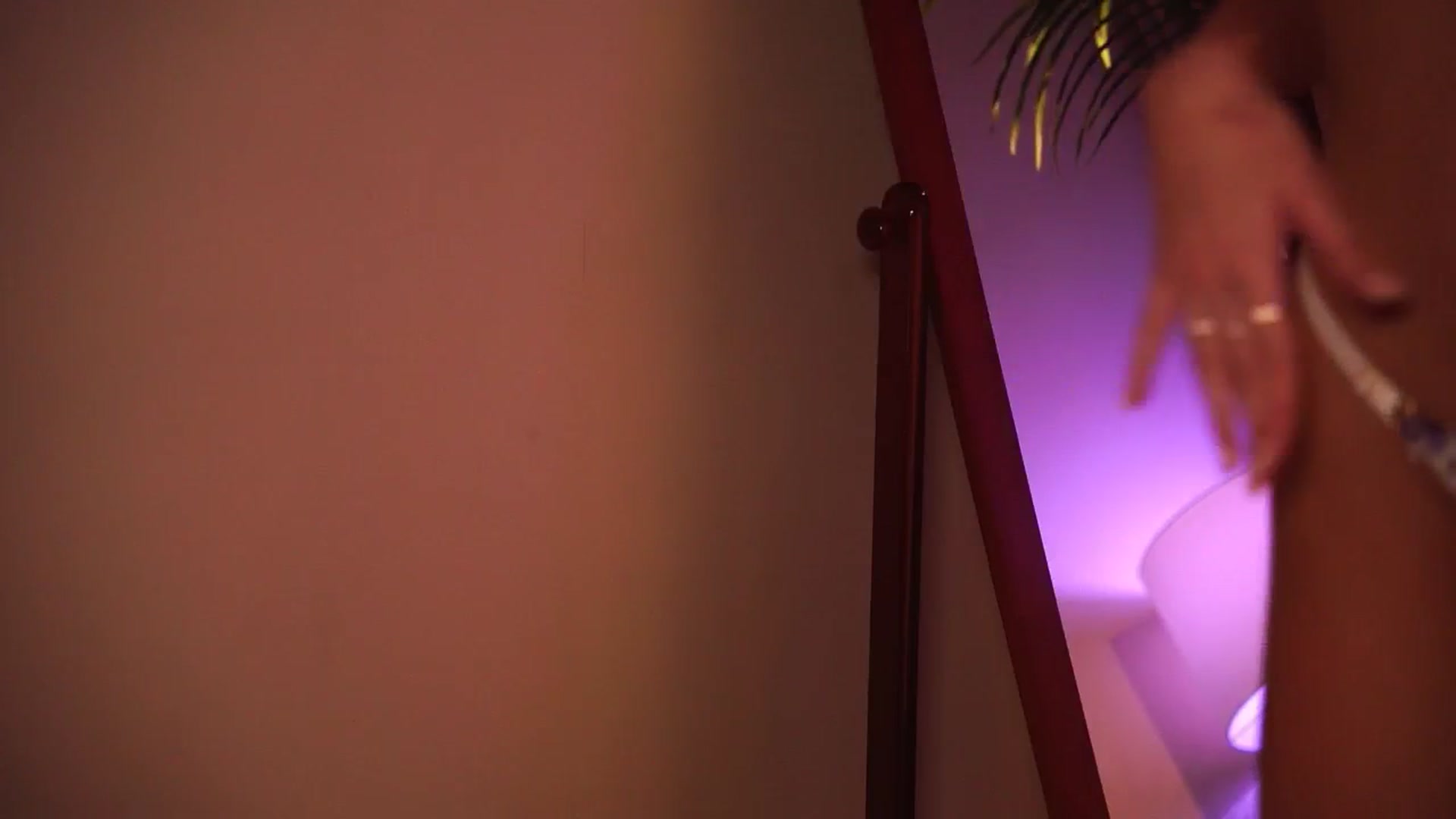Gallery image thumbnail from hollydollly_'s myfreecams stream on, 06/20/2025, 19:03 image 15 of 20