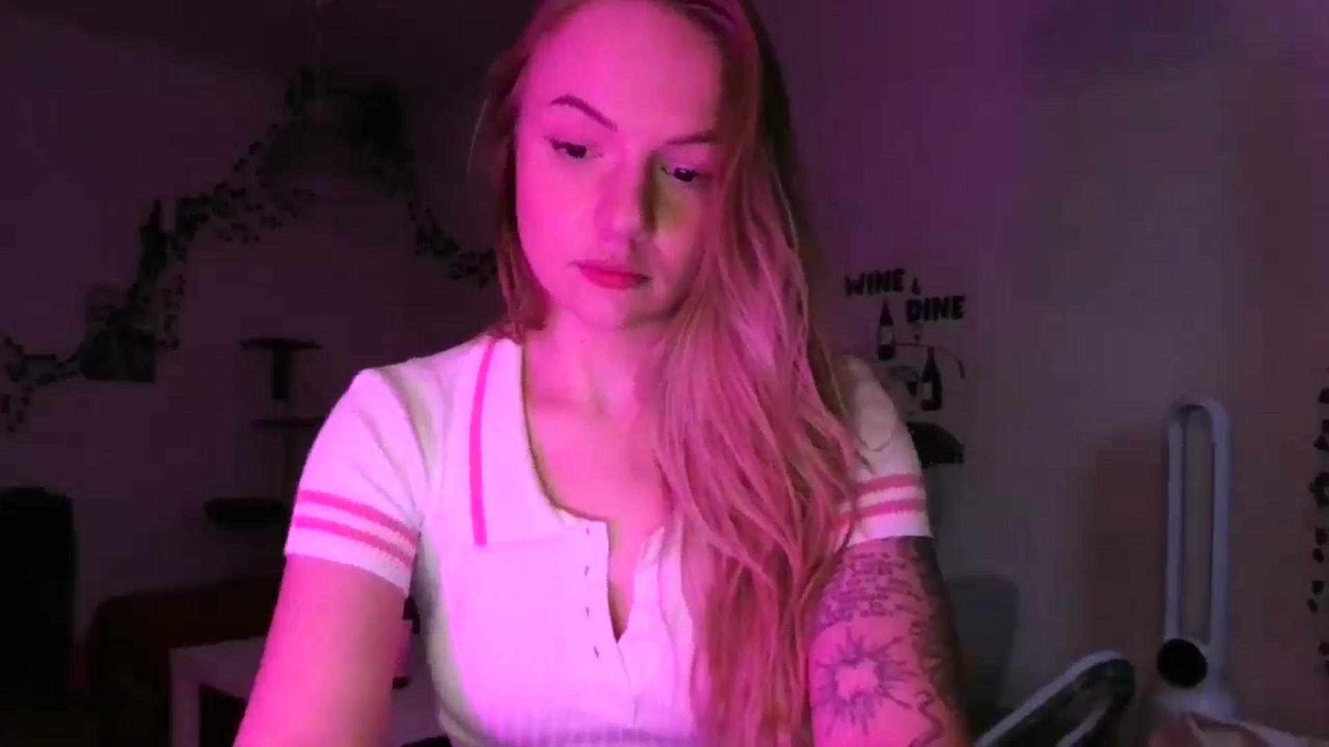 Gallery image thumbnail from hollyjolly's myfreecams stream on, 02/13/2025, 16:08 image 3 of 20