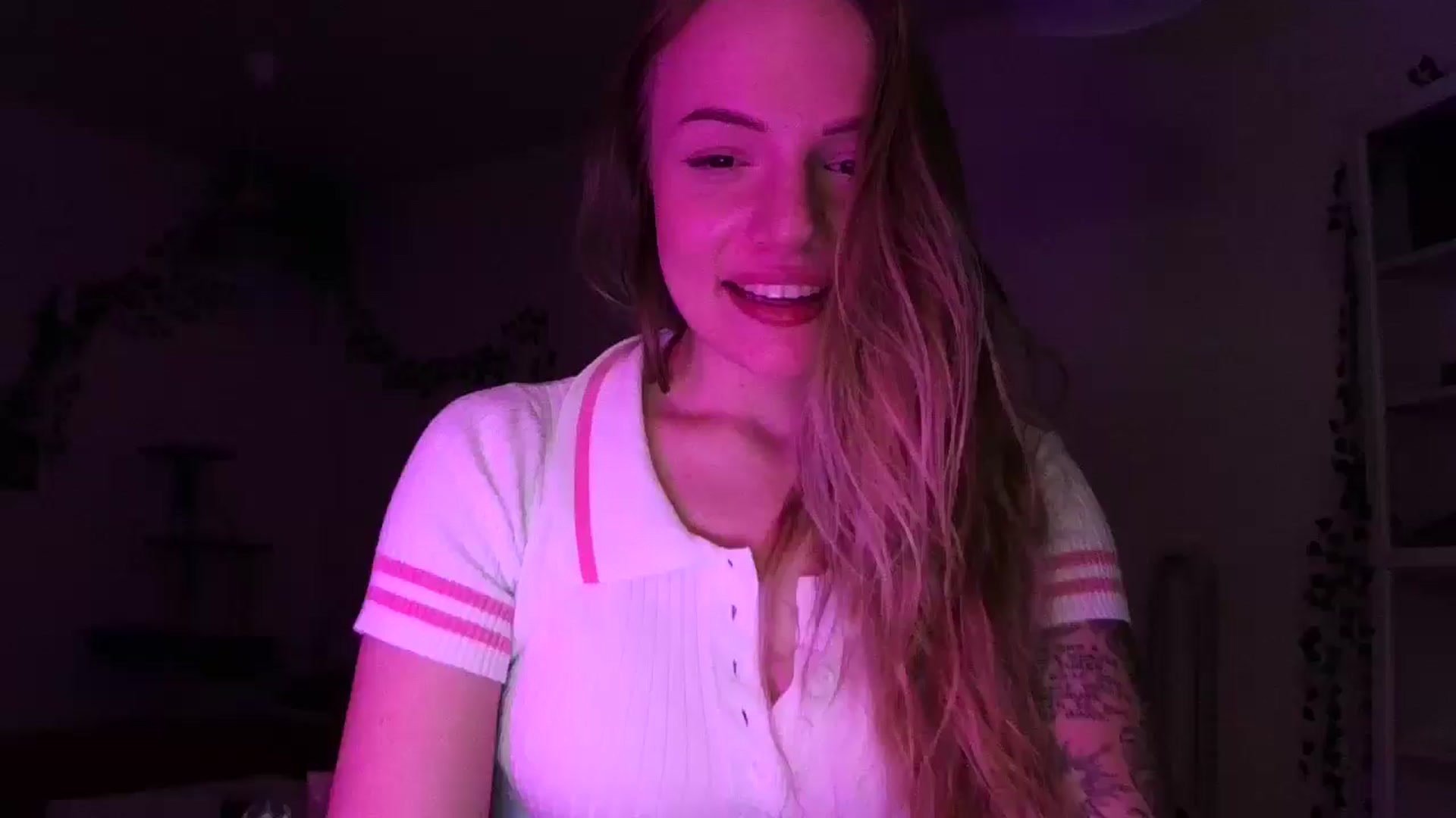 Gallery image thumbnail from hollyjolly's myfreecams stream on, 02/13/2025, 17:38 image 20 of 20
