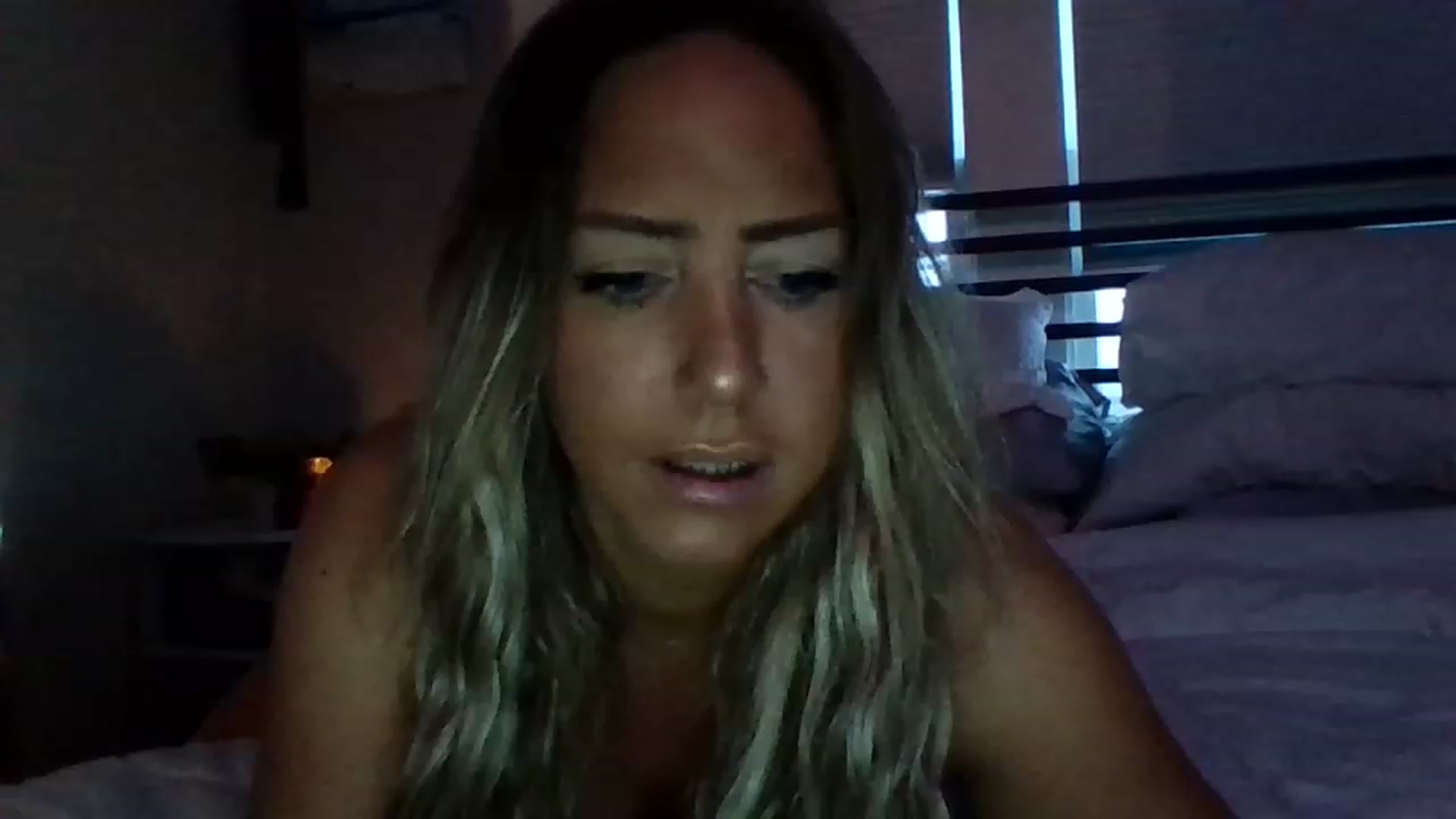 Gallery image thumbnail from hollywoodhot1's myfreecams stream on, 03/22/2023, 13:28 image 1 of 20