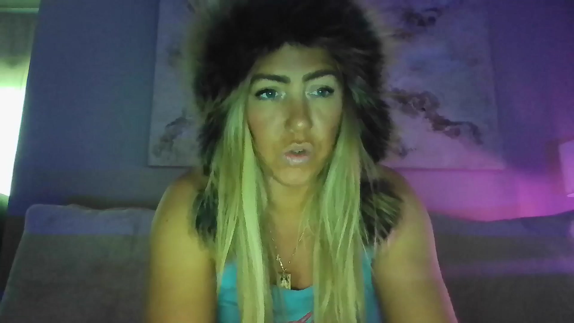 Gallery image thumbnail from hollywoodhot1's myfreecams stream on, 11/22/2024, 17:37 image 7 of 20