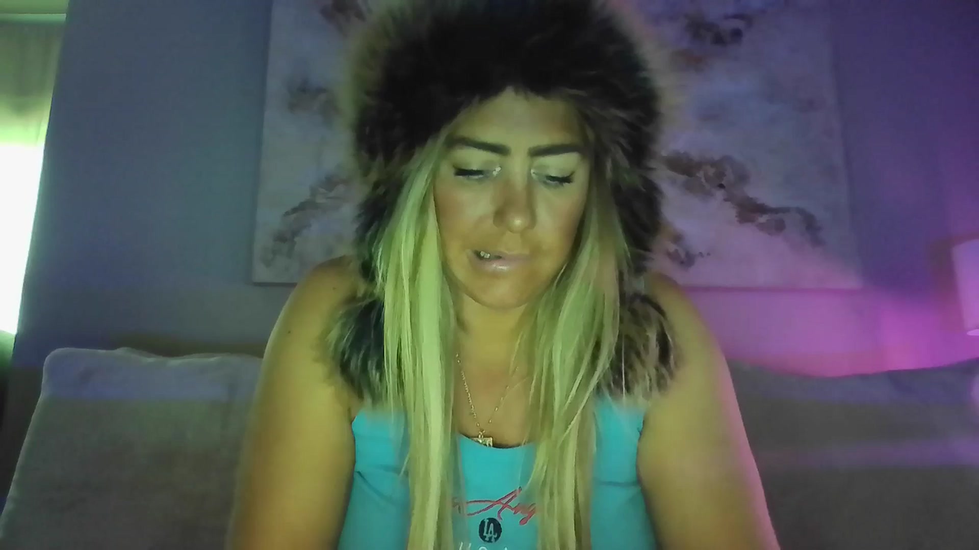 Gallery image thumbnail from hollywoodhot1's myfreecams stream on, 11/22/2024, 17:37 image 2 of 20