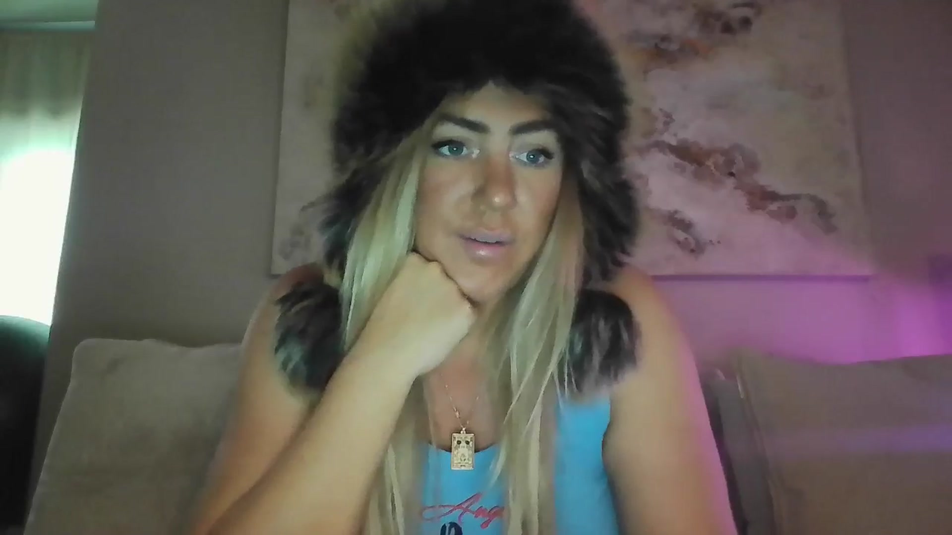 Gallery image thumbnail from hollywoodhot1's myfreecams stream on, 11/22/2024, 17:37 image 11 of 20