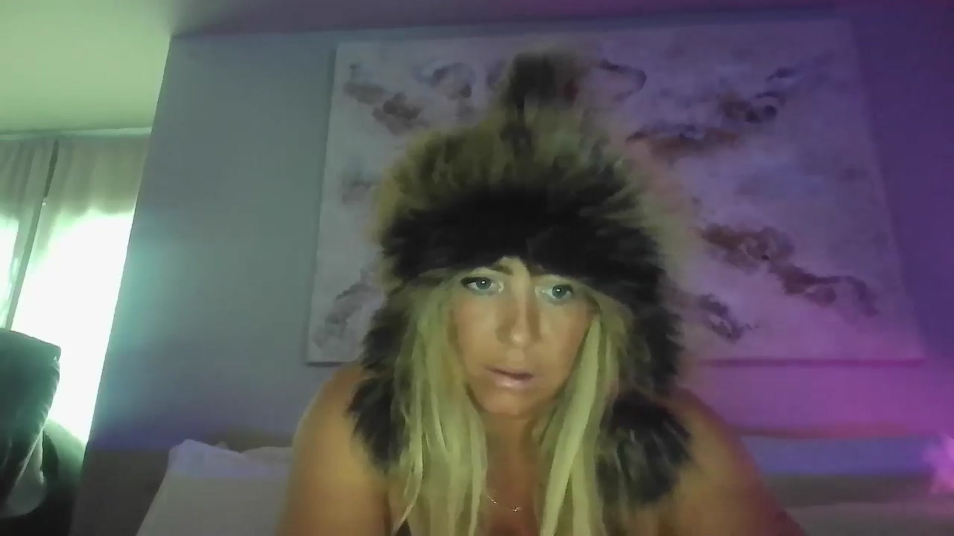 Gallery image thumbnail from hollywoodhot1's myfreecams stream on, 12/02/2024, 17:22 image 18 of 20
