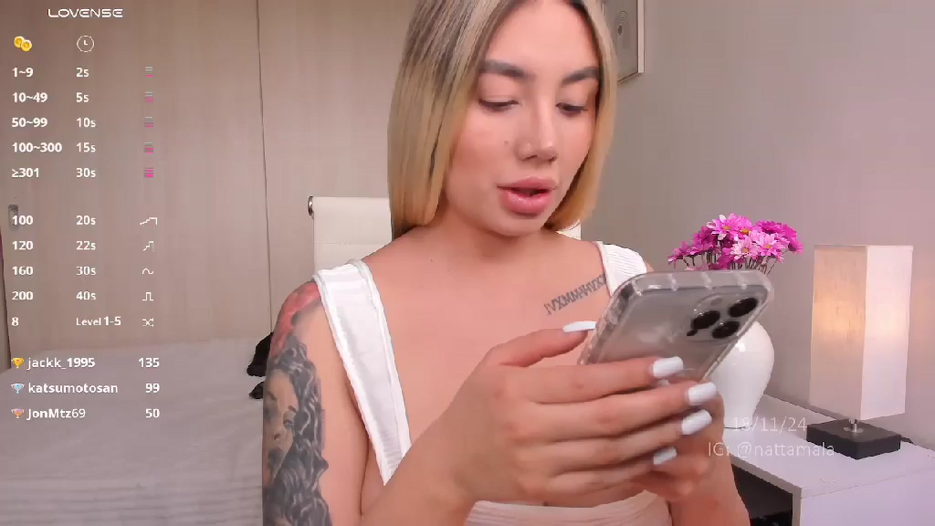 Gallery image thumbnail from holy_blonde's myfreecams stream on, 11/18/2024, 17:28 image 16 of 20