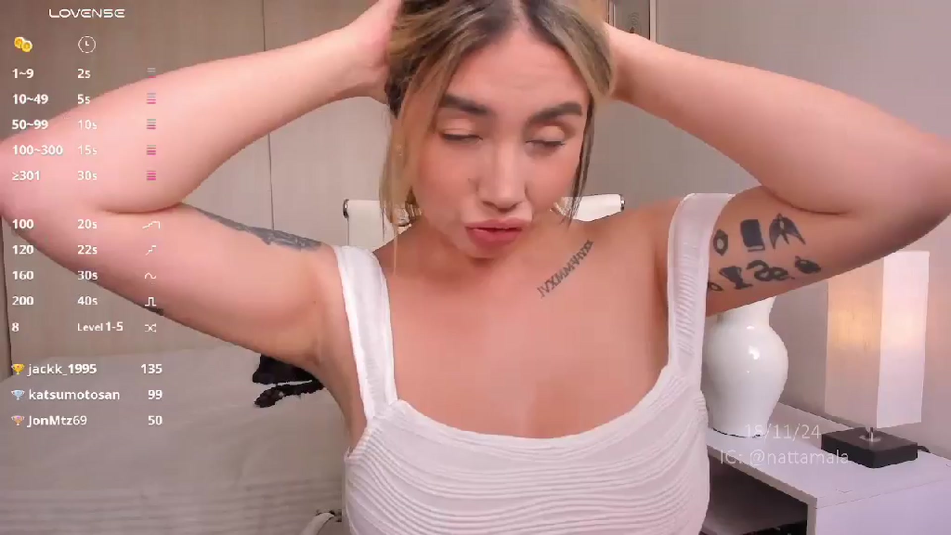 Gallery image thumbnail from holy_blonde's myfreecams stream on, 11/18/2024, 17:28 image 12 of 20