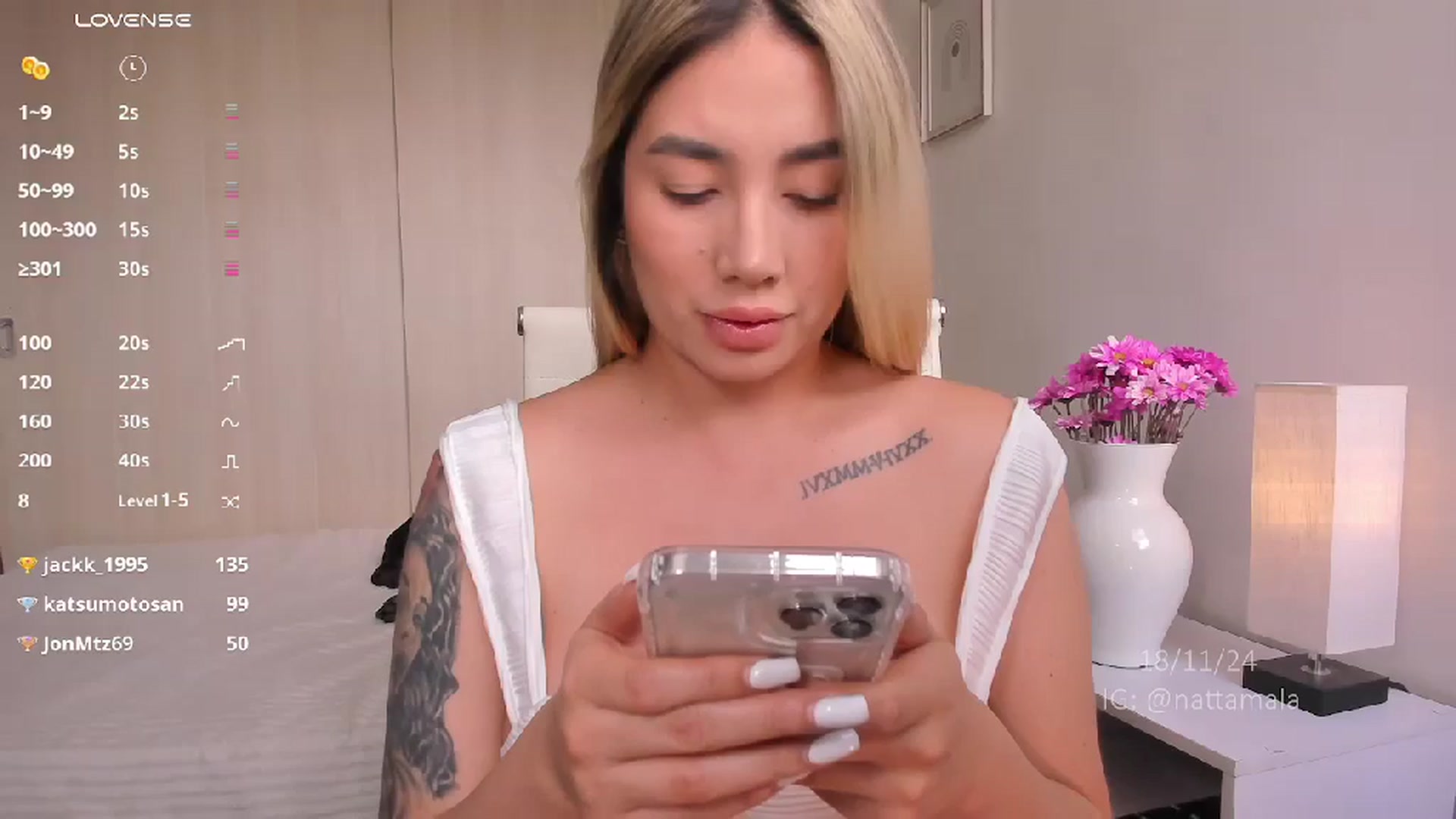 Gallery image thumbnail from holy_blonde's myfreecams stream on, 11/18/2024, 17:28 image 8 of 20