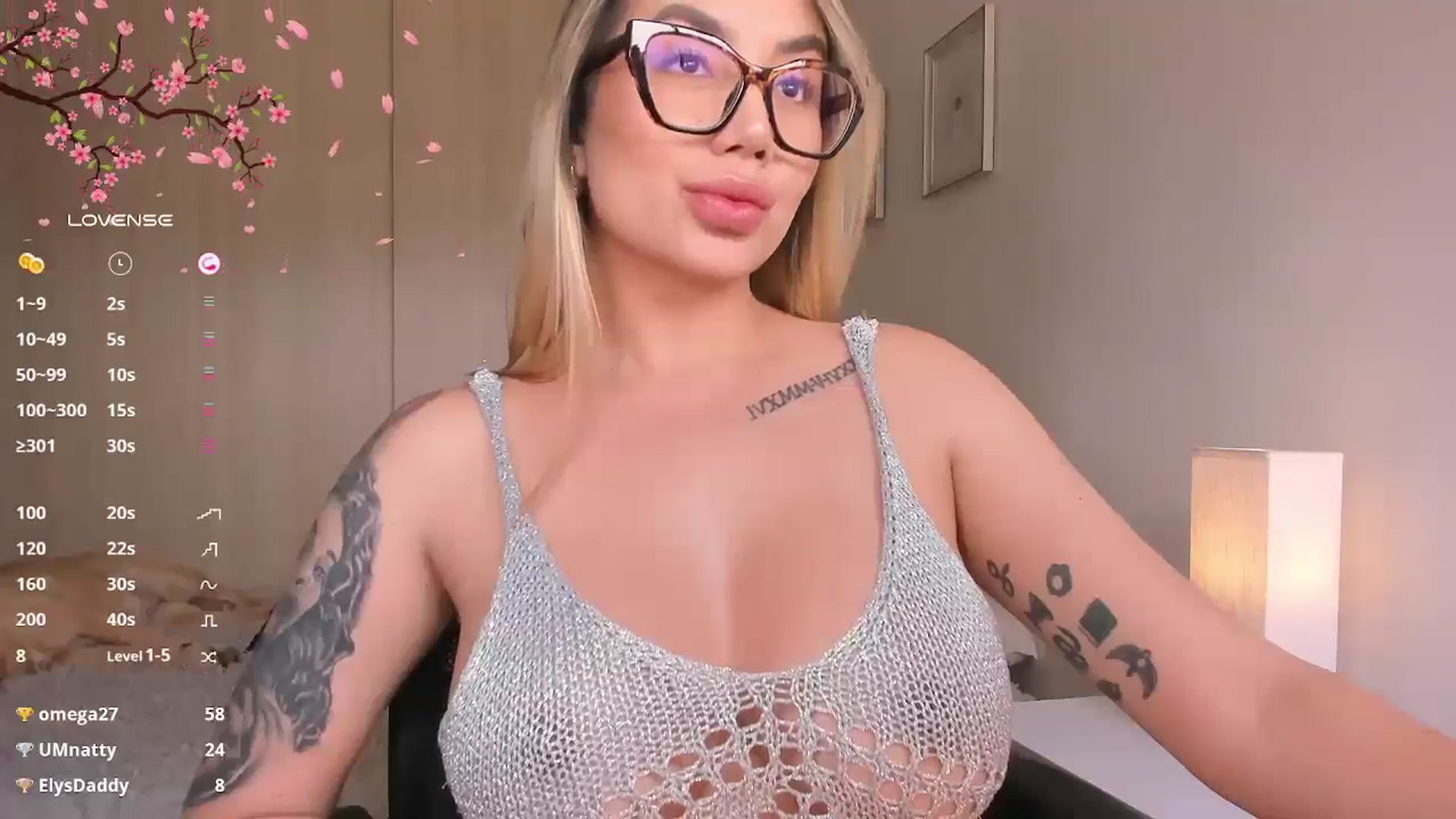 Gallery image thumbnail from holy_blonde's myfreecams stream on, 12/06/2024, 16:59 image 9 of 20