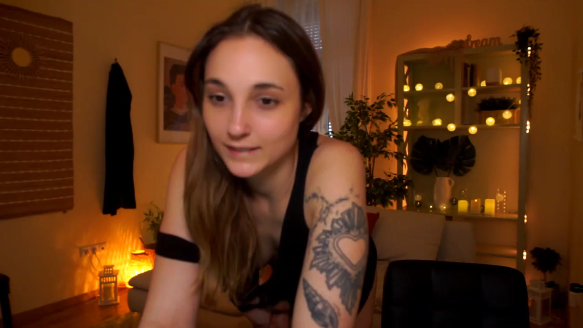 Gallery image thumbnail from holy_psyche's myfreecams stream on, 03/16/2023, 12:46 image 5 of 20