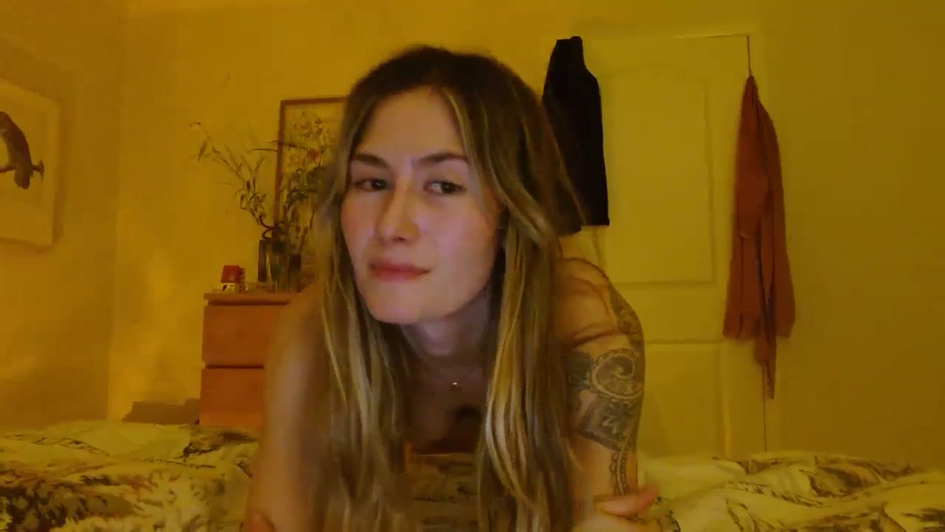 Gallery image thumbnail from honey28's myfreecams stream on, 01/11/2024, 06:23 image 9 of 20