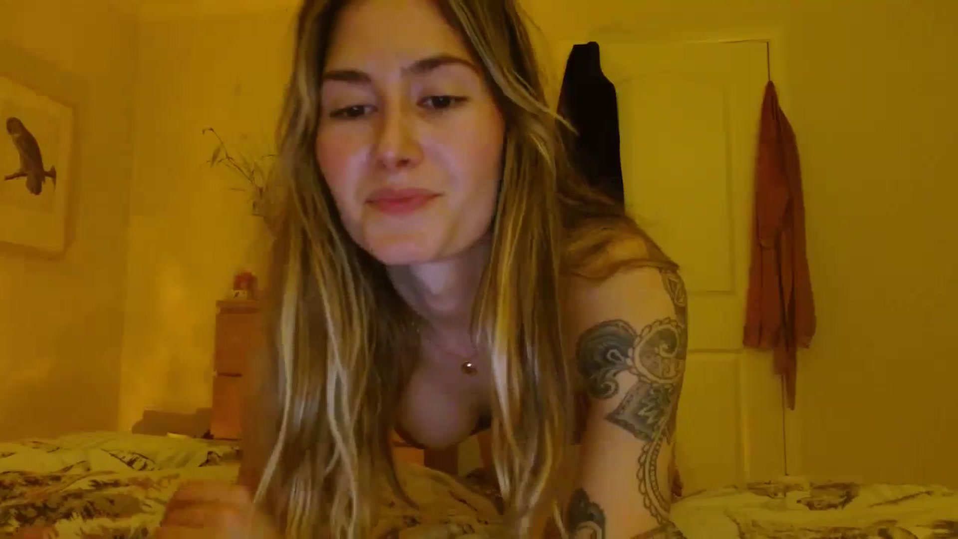 Gallery image thumbnail from honey28's myfreecams stream on, 01/11/2024, 06:23 image 12 of 20