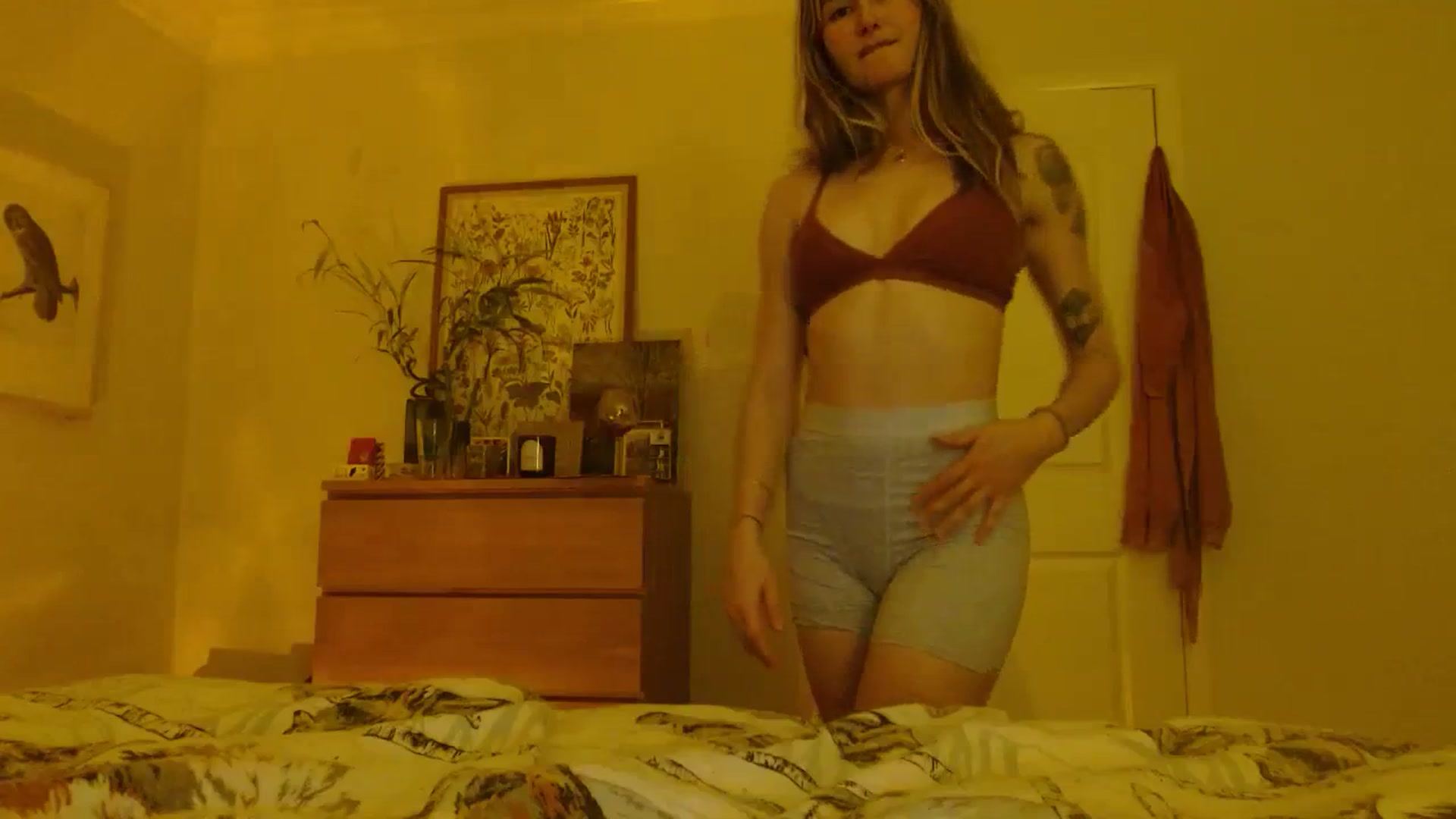 Gallery image thumbnail from honey28's myfreecams stream on, 01/11/2024, 06:23 image 11 of 20