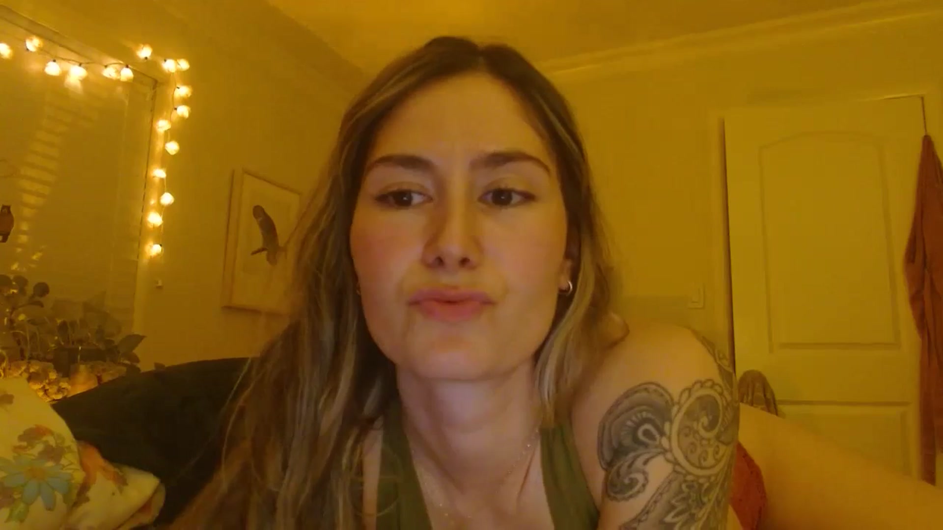 Gallery image thumbnail from honey28's myfreecams stream on, 02/09/2024, 06:35 image 7 of 20