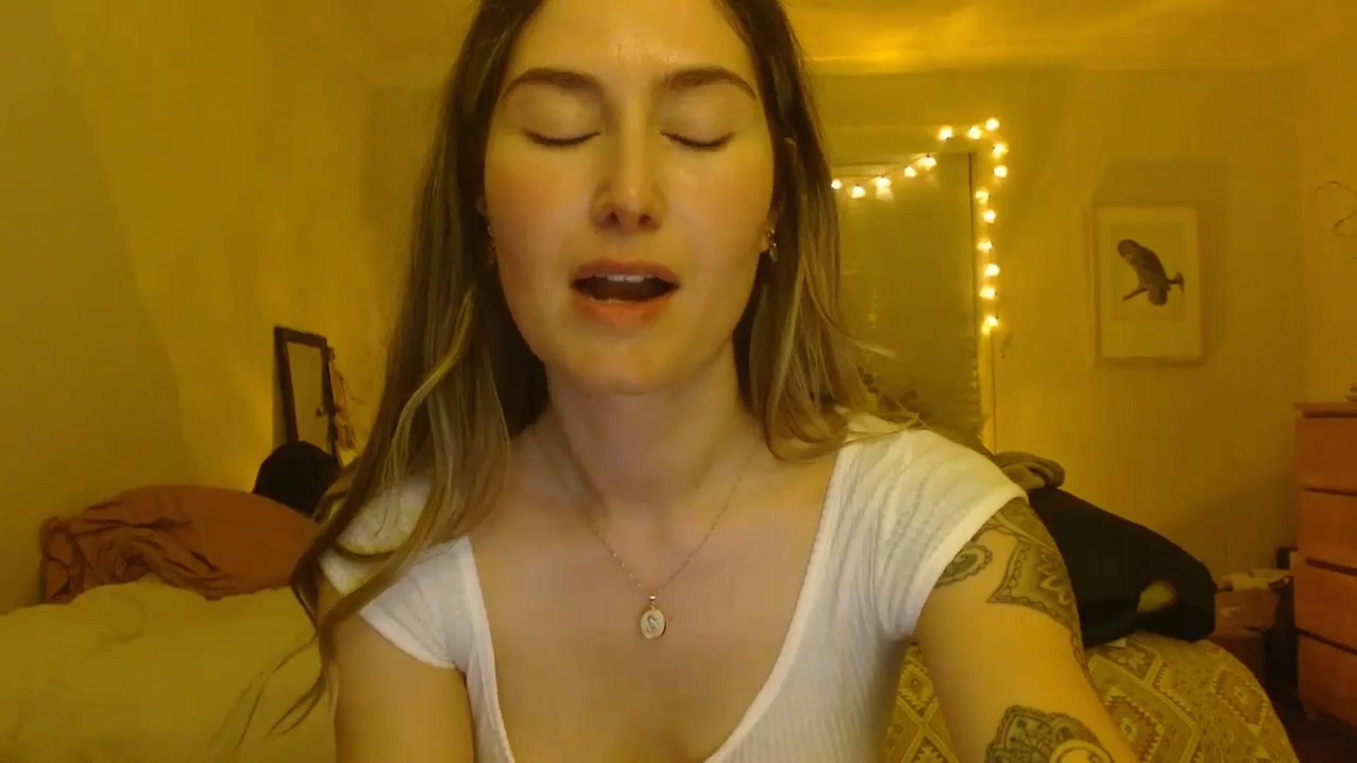 Gallery image thumbnail from honey28's myfreecams stream on, 05/15/2024, 05:45 image 18 of 20