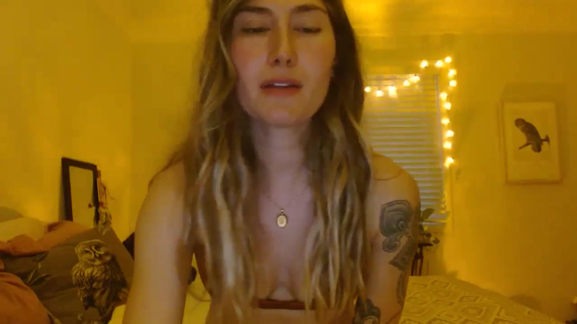 Gallery image thumbnail from honey28's myfreecams stream on, 05/16/2024, 03:48 image 4 of 20