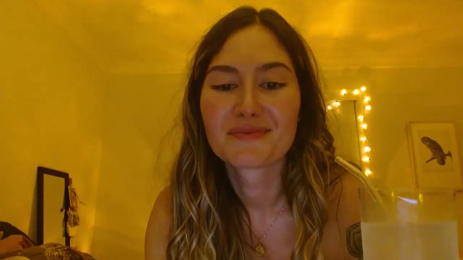 Gallery image thumbnail from honey28's myfreecams stream on, 05/30/2024, 05:28 image 17 of 20
