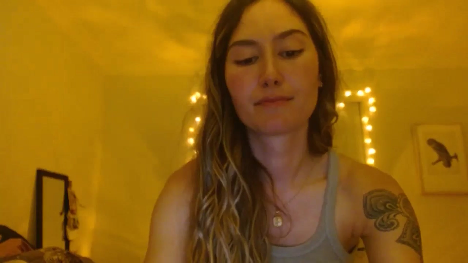 Gallery image thumbnail from honey28's myfreecams stream on, 05/30/2024, 05:28 image 18 of 20