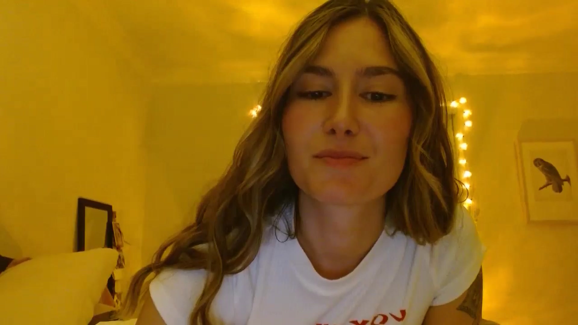Gallery image thumbnail from honey28's myfreecams stream on, 07/05/2024, 04:34 image 18 of 20