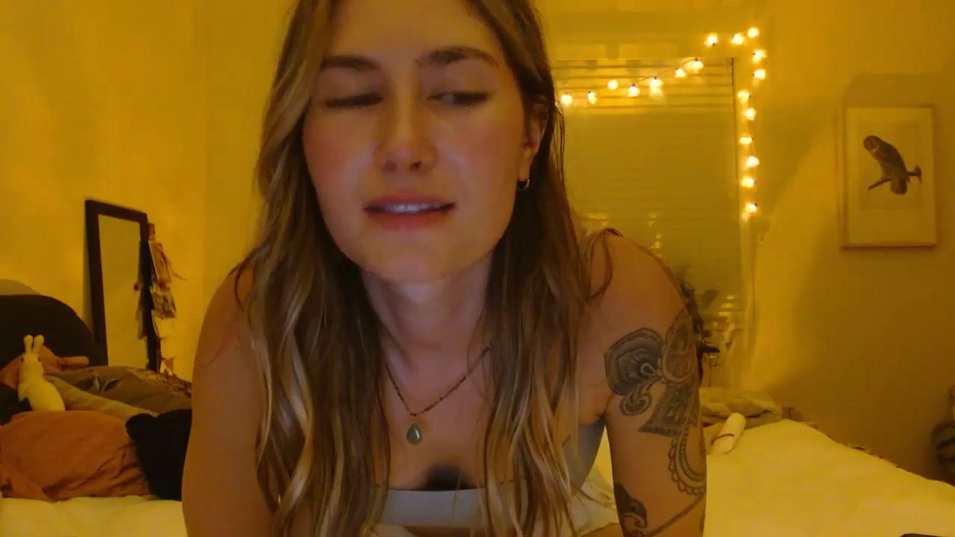 Gallery image thumbnail from honey28's myfreecams stream on, 07/12/2024, 04:59 image 16 of 20