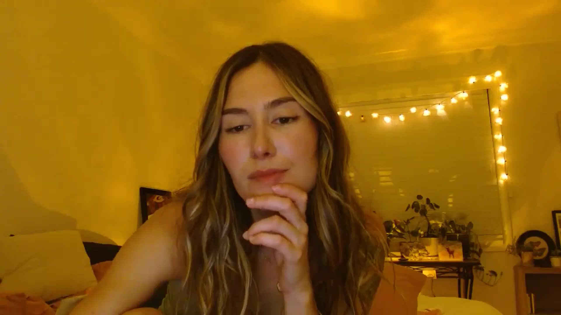 Gallery image thumbnail from honey28's myfreecams stream on, 09/05/2024, 05:03 image 18 of 20