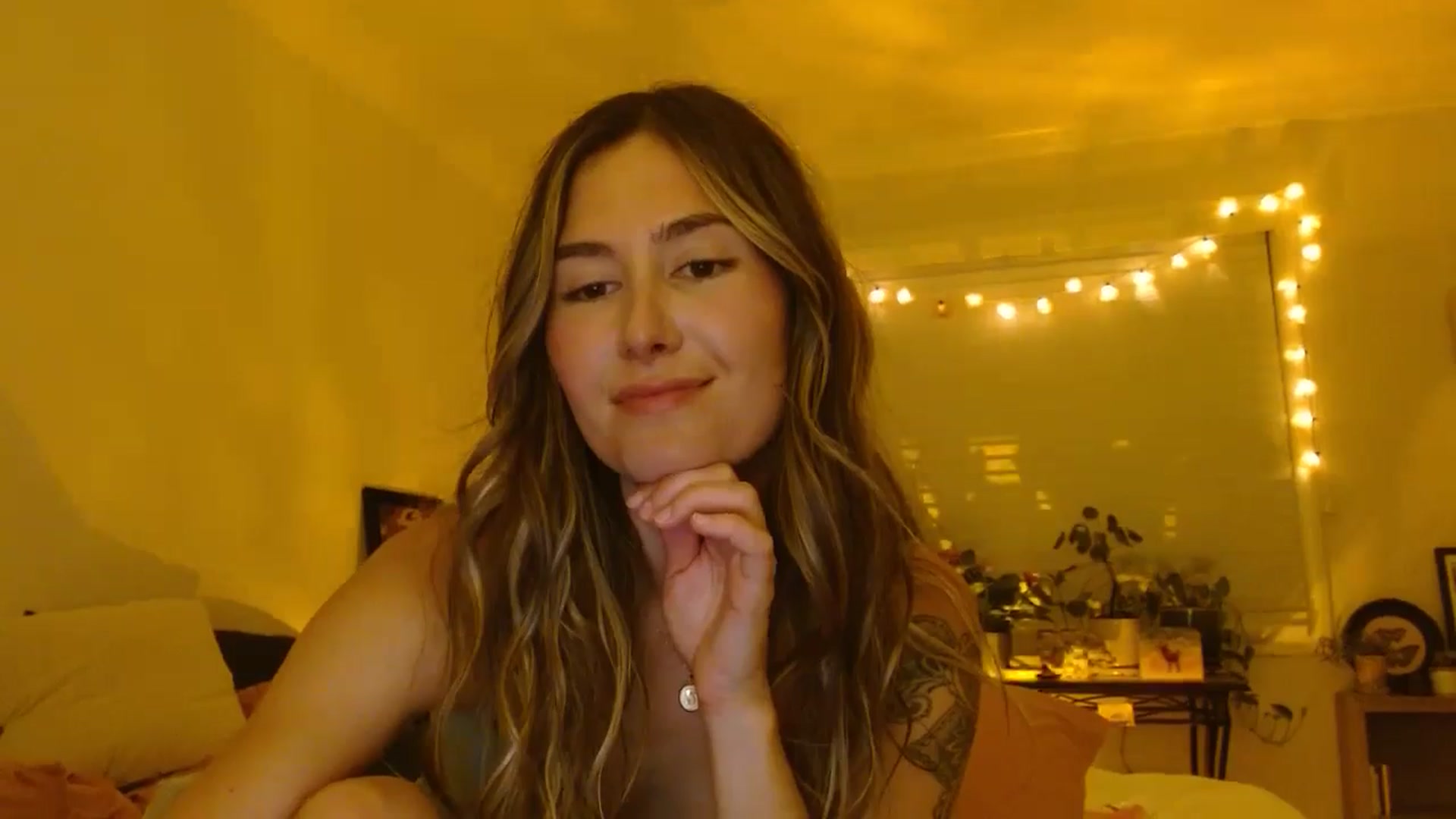 Gallery image thumbnail from honey28's myfreecams stream on, 09/05/2024, 05:03 image 17 of 20