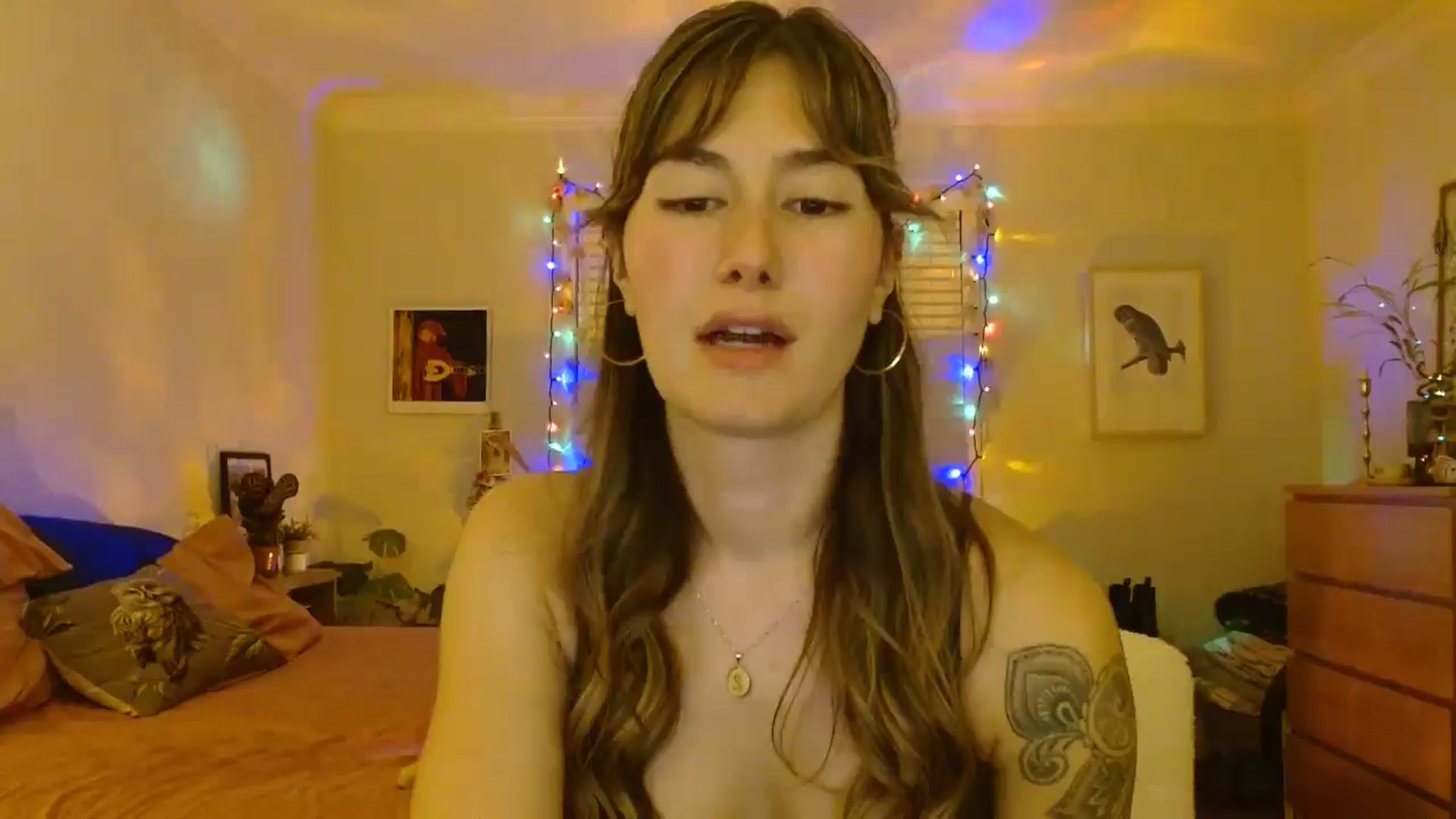 Gallery image thumbnail from honey28's myfreecams stream on, 01/05/2025, 05:16 image 2 of 20