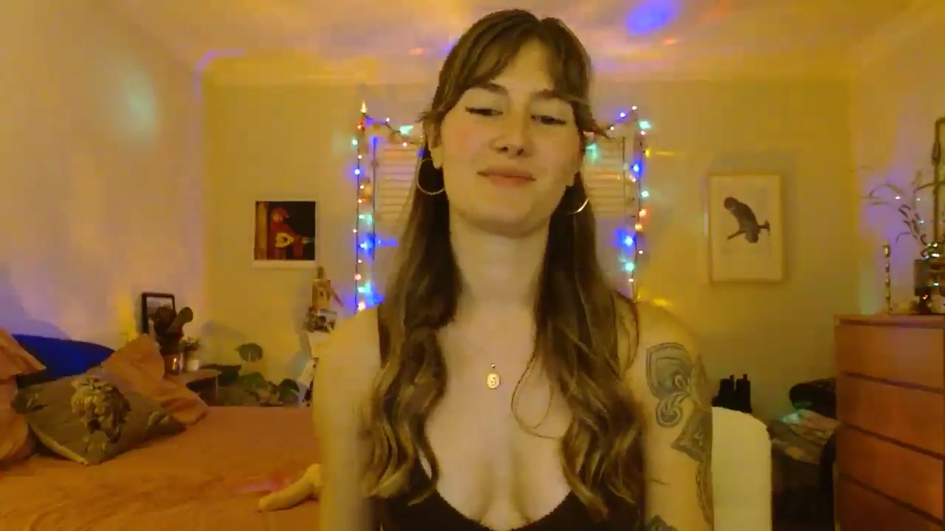 Gallery image thumbnail from honey28's myfreecams stream on, 01/05/2025, 05:16 image 4 of 20