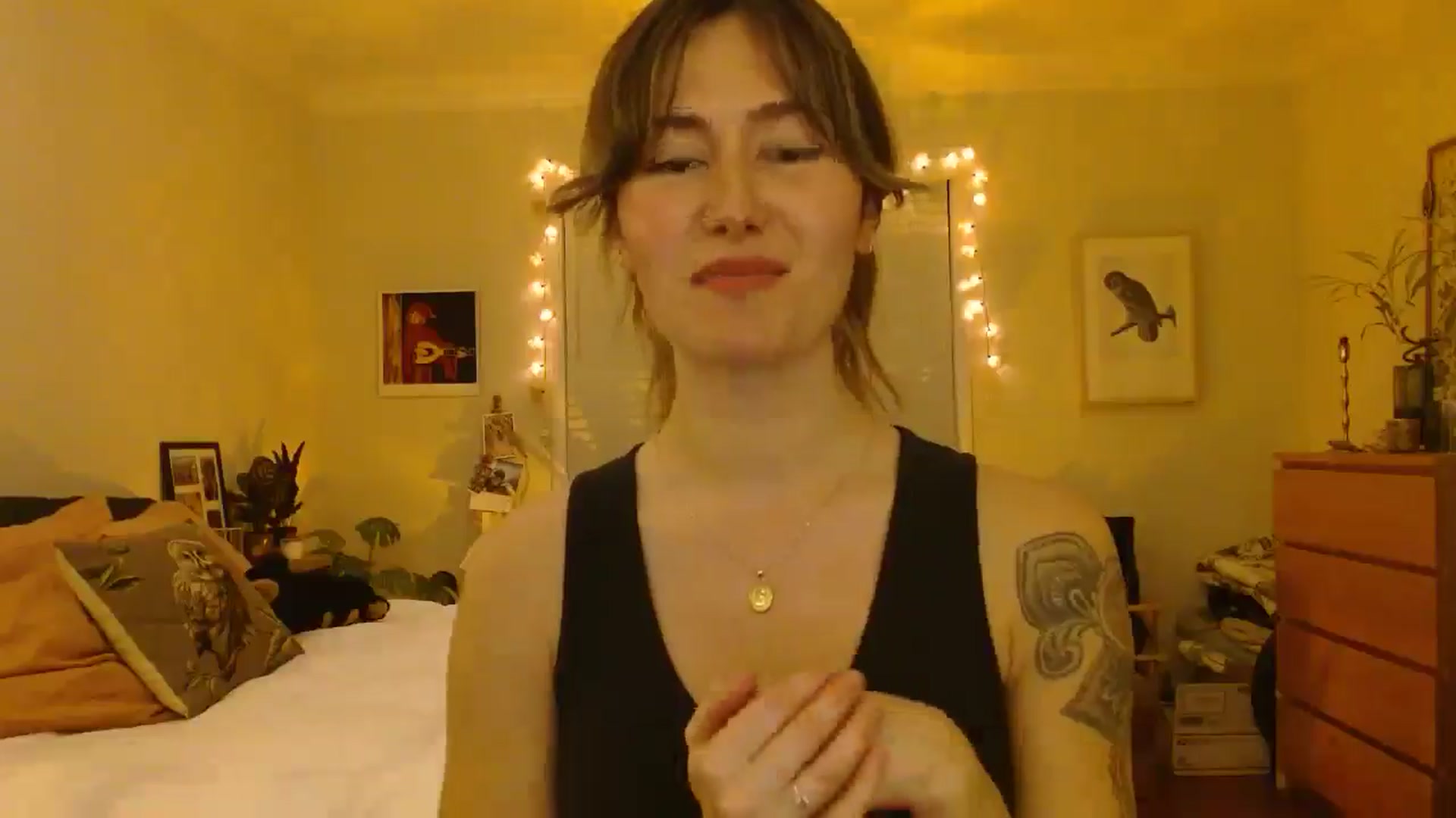 Gallery image thumbnail from honey28's myfreecams stream on, 02/25/2025, 05:43 image 2 of 20