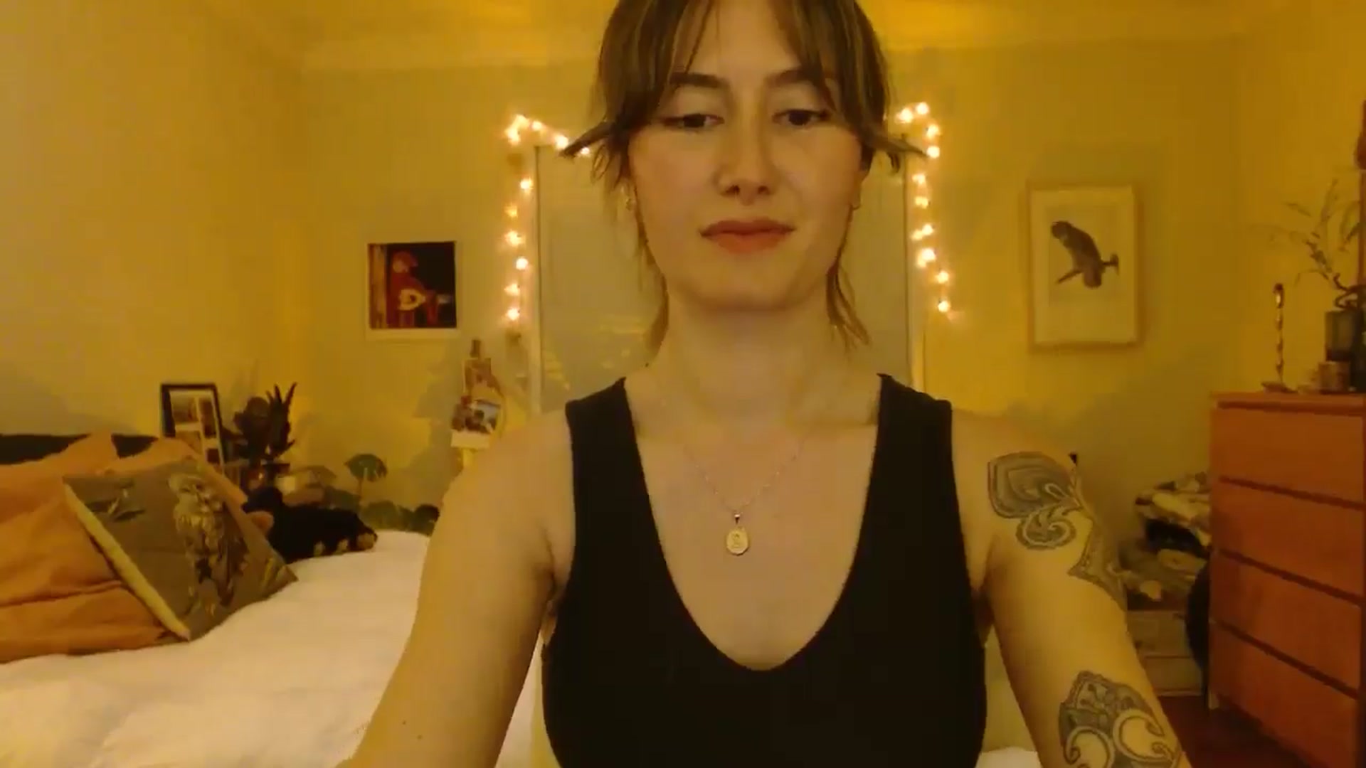 Gallery image thumbnail from honey28's myfreecams stream on, 02/25/2025, 05:43 image 15 of 20