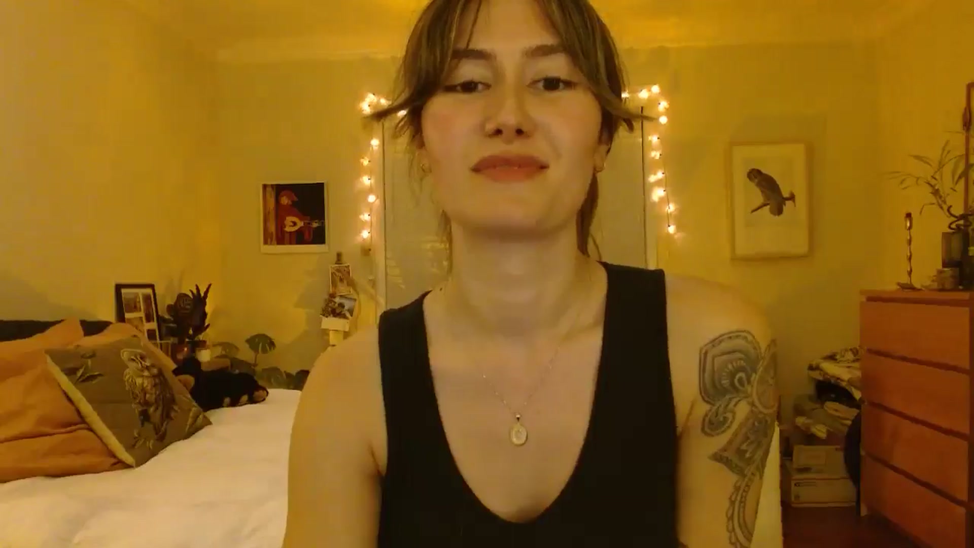 Gallery image thumbnail from honey28's myfreecams stream on, 02/25/2025, 05:43 image 10 of 20