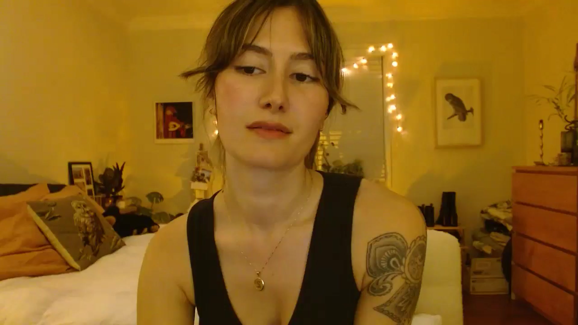 Gallery image thumbnail from honey28's myfreecams stream on, 02/25/2025, 05:43 image 14 of 20