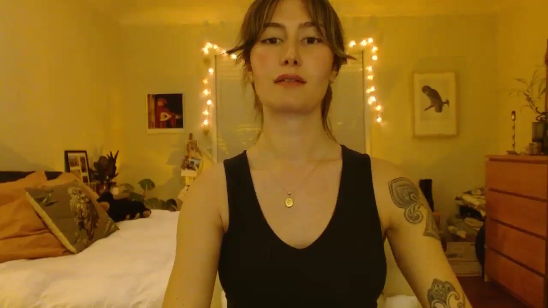 Gallery image thumbnail from honey28's myfreecams stream on, 02/25/2025, 05:43 image 13 of 20