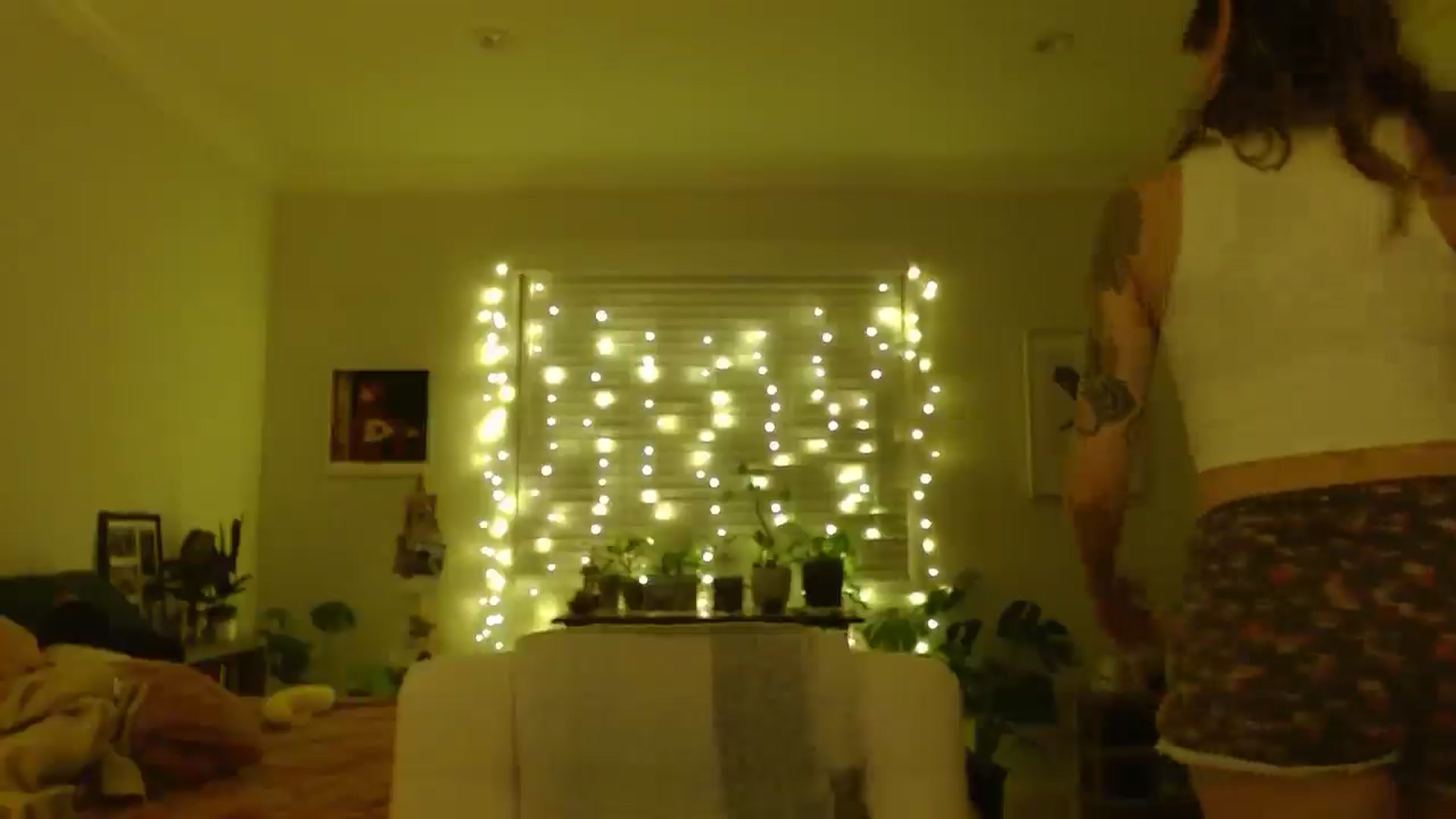 Gallery image thumbnail from honey28's myfreecams stream on, 03/15/2025, 05:11 image 12 of 20