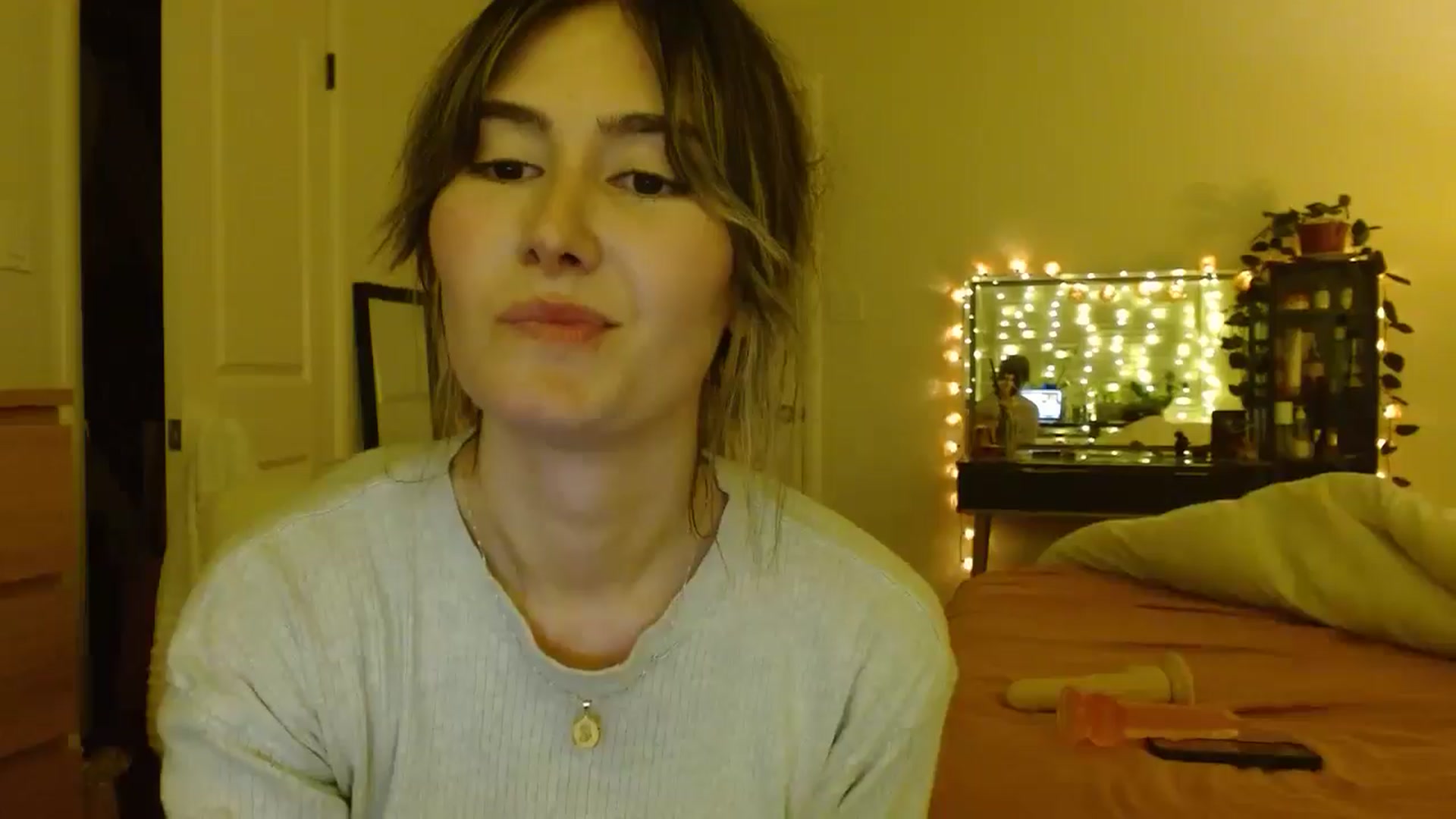 Gallery image thumbnail from honey28's myfreecams stream on, 03/25/2025, 04:34 image 6 of 20