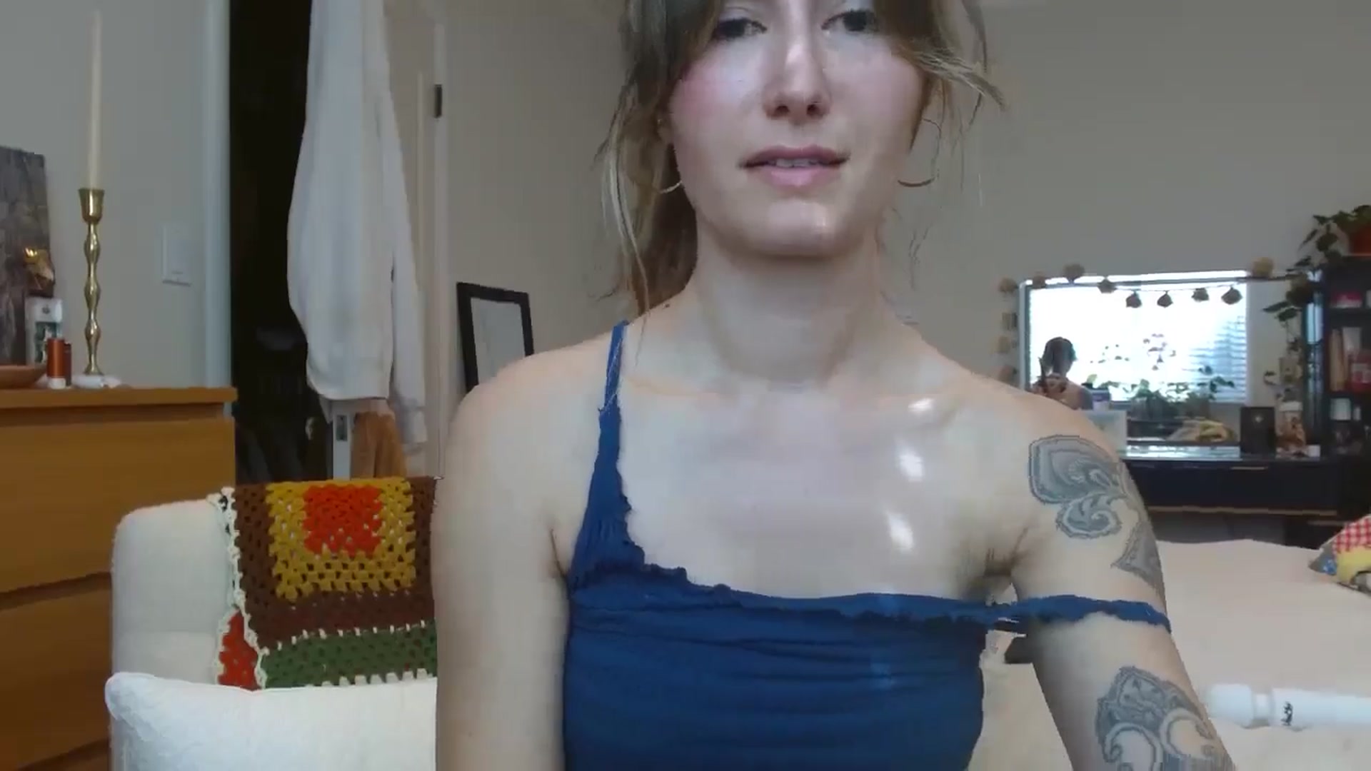 Gallery image thumbnail from honey28's myfreecams stream on, 04/19/2025, 23:38 image 19 of 20