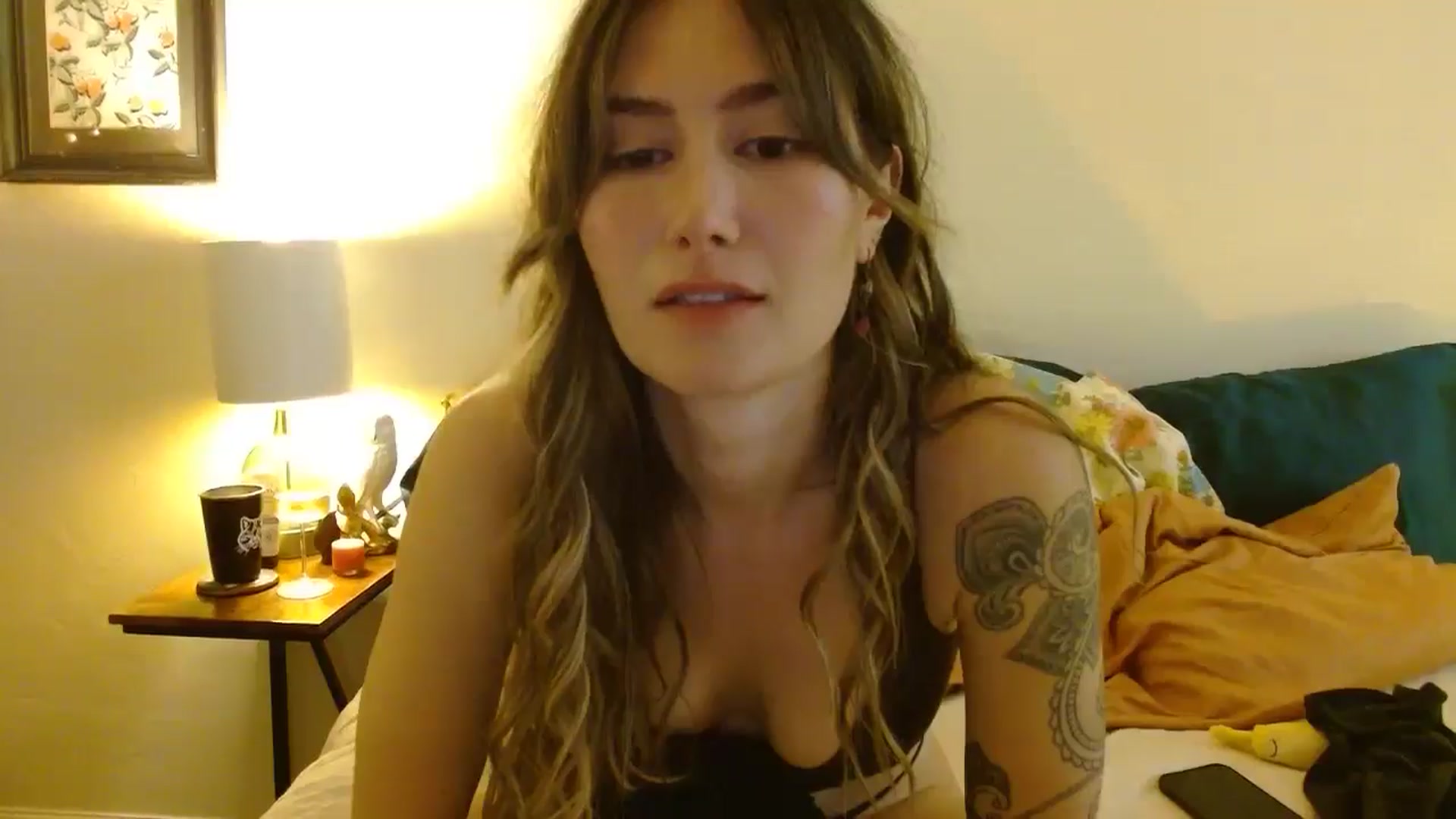 Gallery image thumbnail from honey28's myfreecams stream on, 04/28/2025, 02:28 image 3 of 20