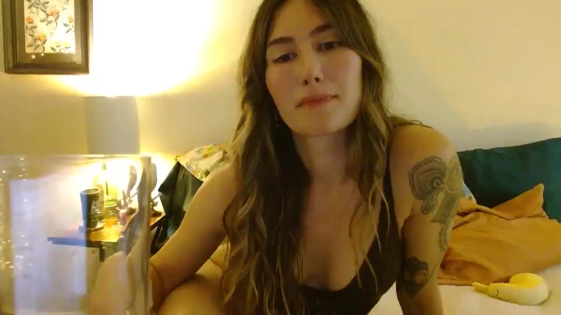 Gallery image thumbnail from honey28's myfreecams stream on, 04/28/2025, 02:28 image 17 of 20