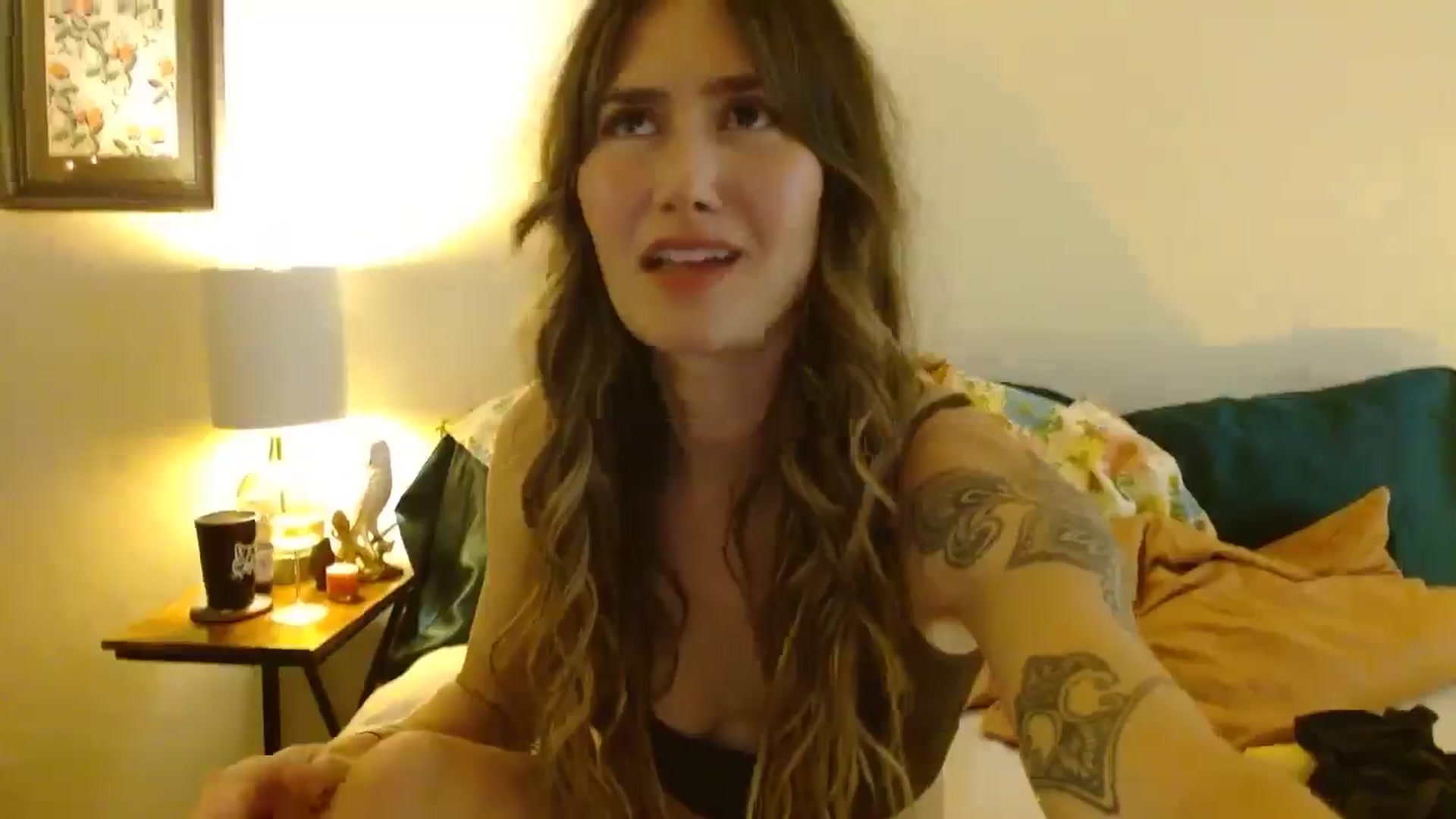 Gallery image thumbnail from honey28's myfreecams stream on, 04/28/2025, 02:28 image 2 of 20