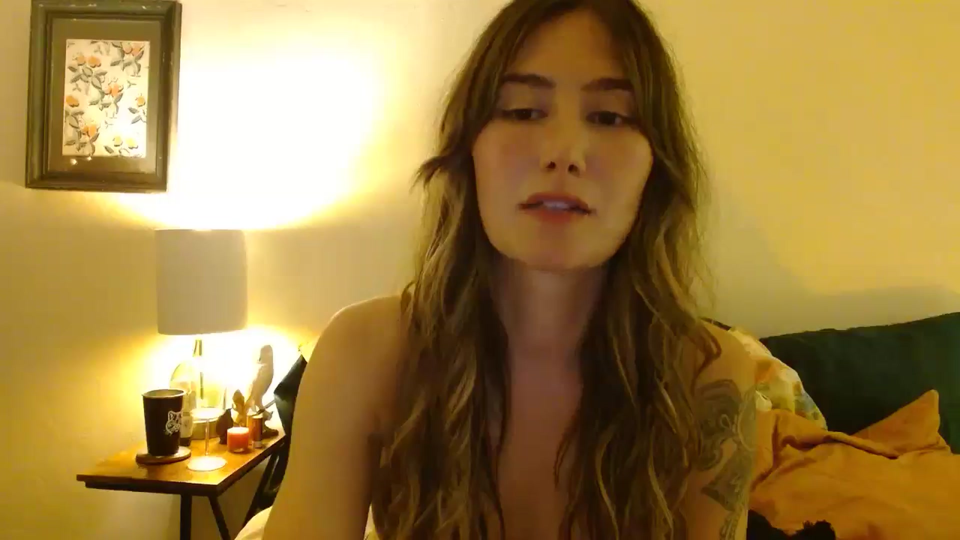 Gallery image thumbnail from honey28's myfreecams stream on, 04/28/2025, 02:58 image 2 of 20