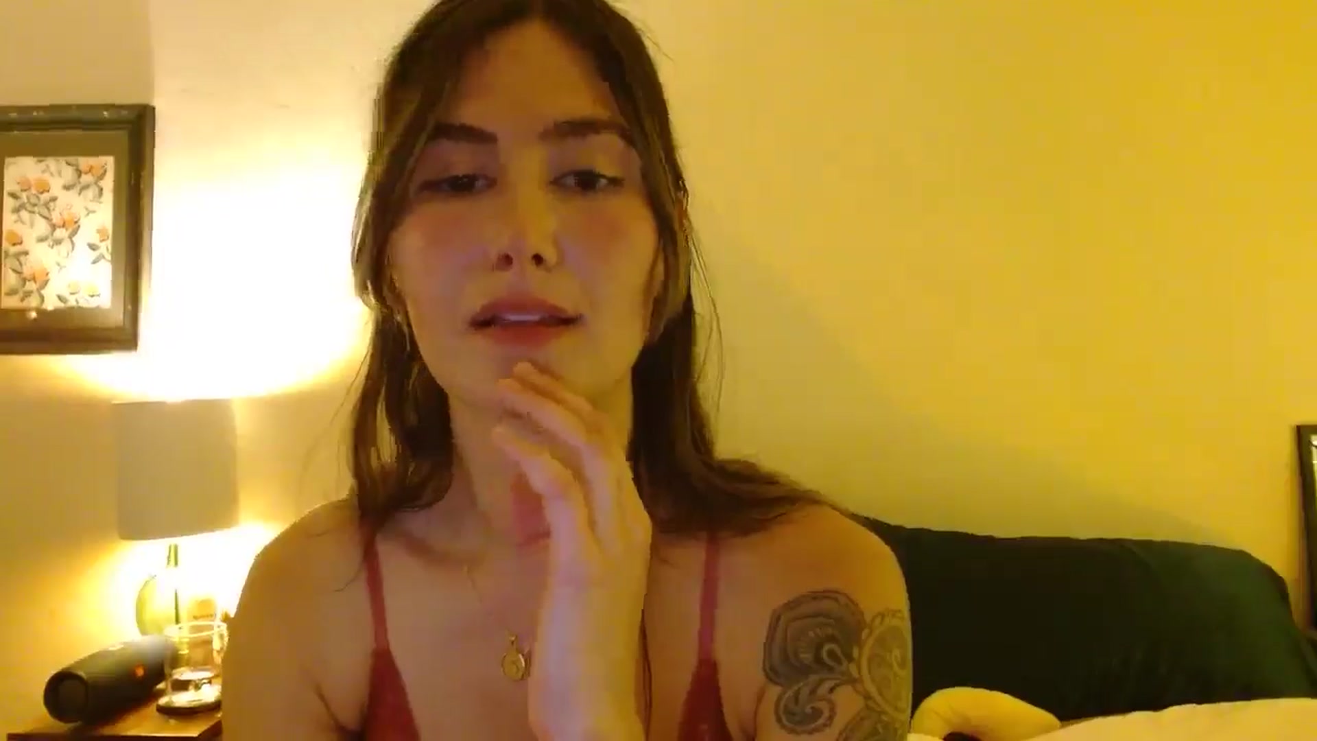 Gallery image thumbnail from honey28's myfreecams stream on, 05/16/2025, 05:03 image 6 of 20