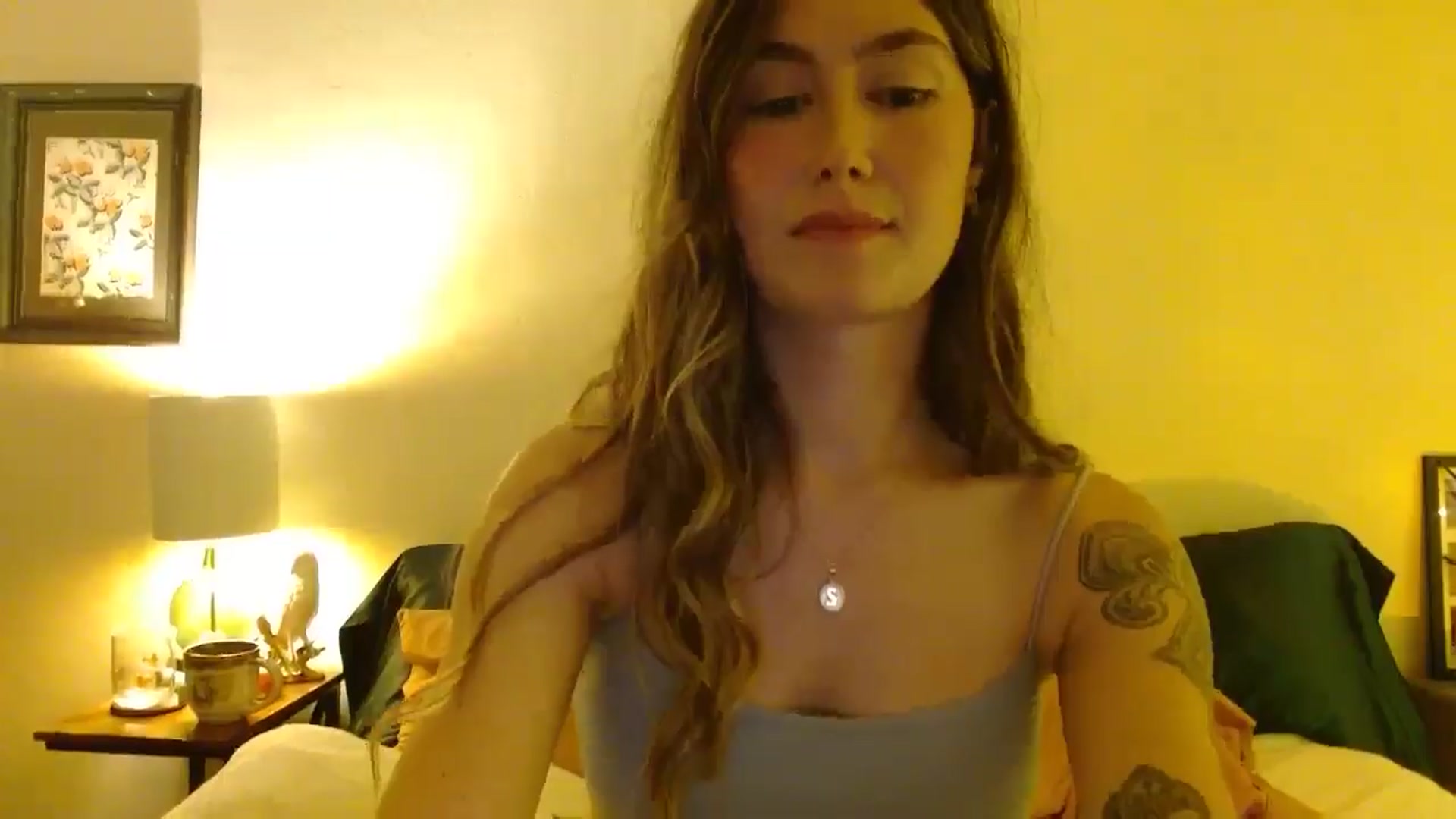 Gallery image thumbnail from honey28's myfreecams stream on, 05/18/2025, 05:24 image 18 of 20