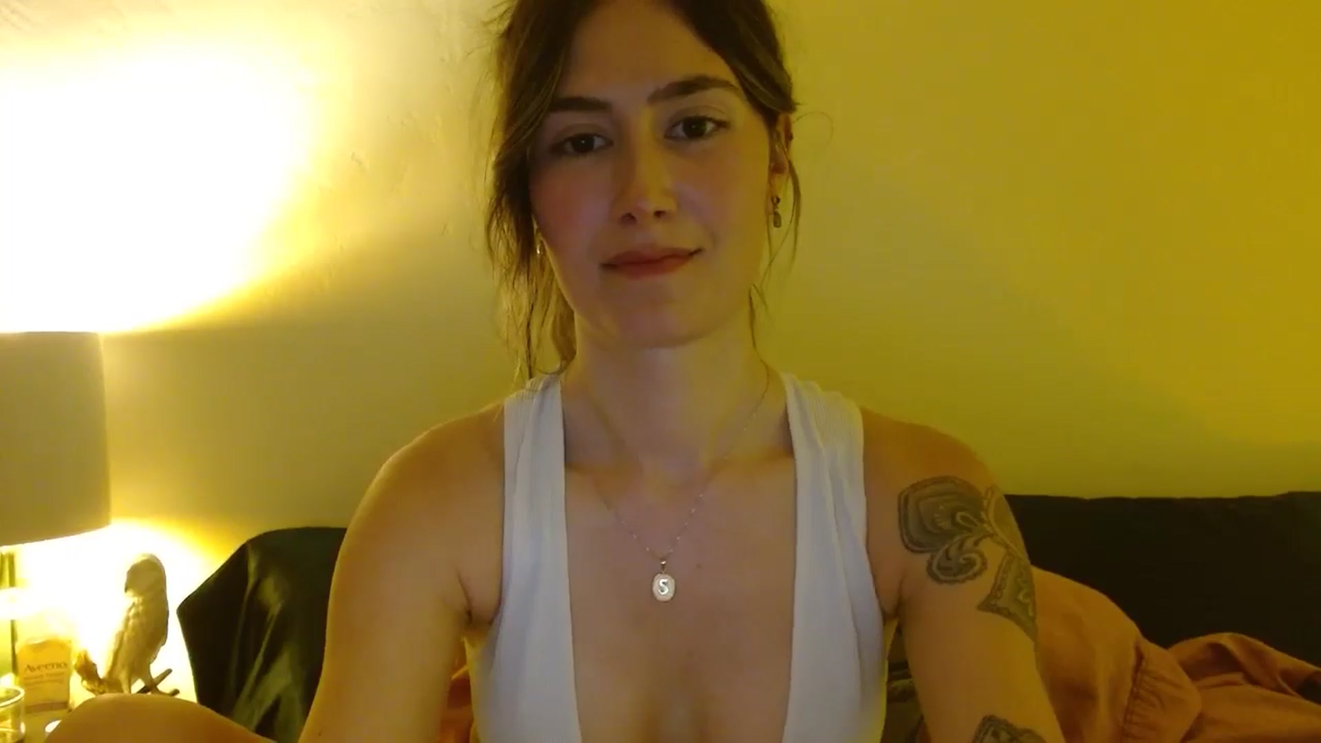 Gallery image thumbnail from honey28's myfreecams stream on, 05/25/2025, 04:18 image 8 of 20