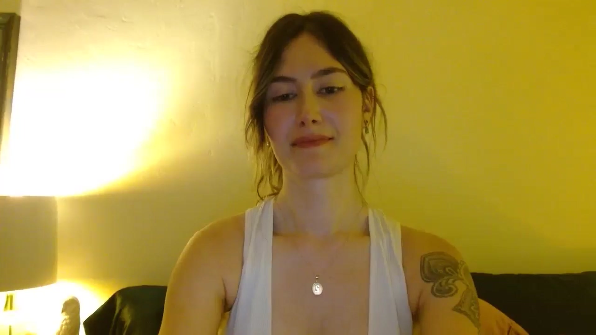 Gallery image thumbnail from honey28's myfreecams stream on, 05/25/2025, 04:18 image 7 of 20