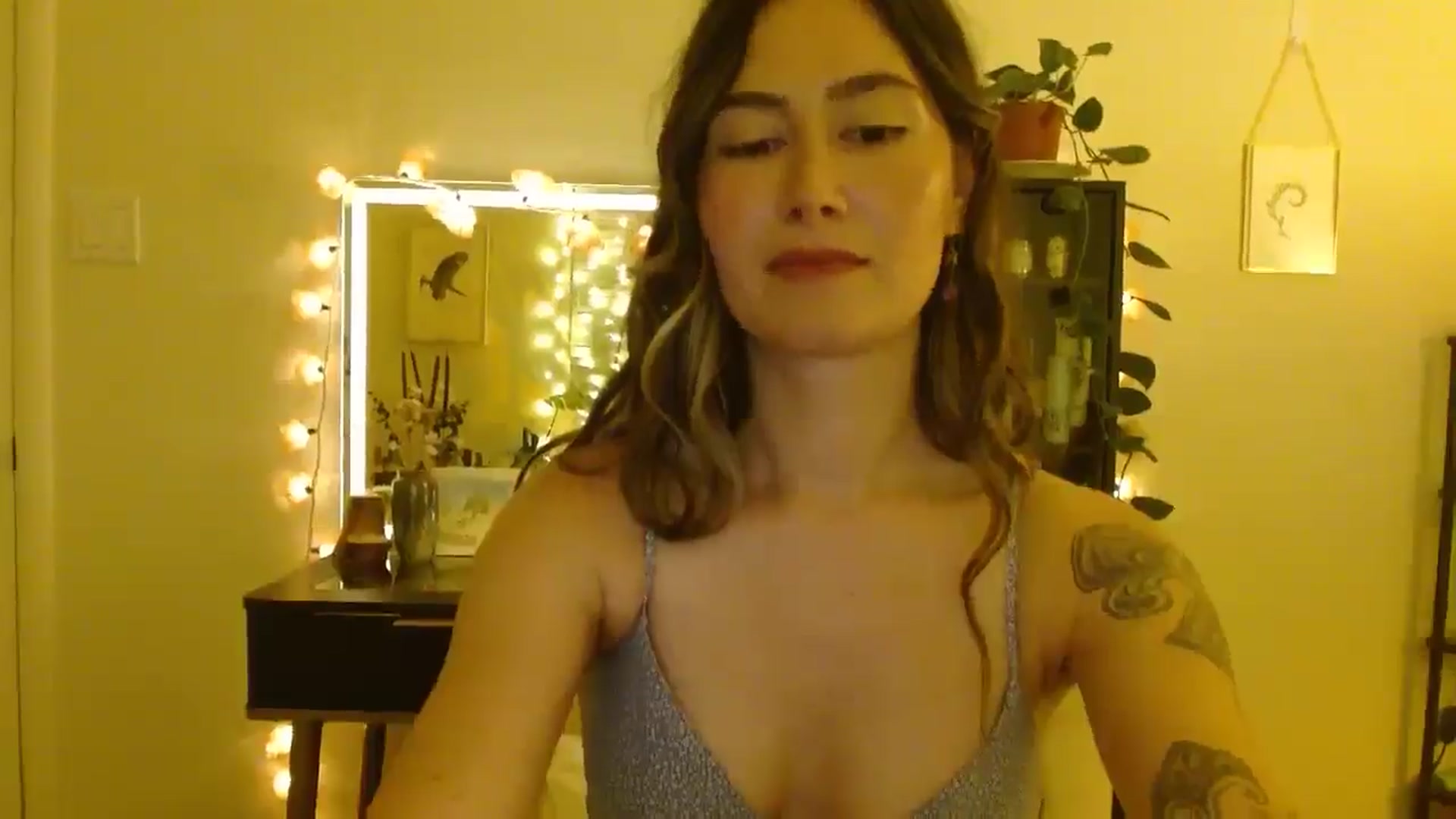 Gallery image thumbnail from honey28's myfreecams stream on, 06/12/2025, 05:40 image 5 of 20