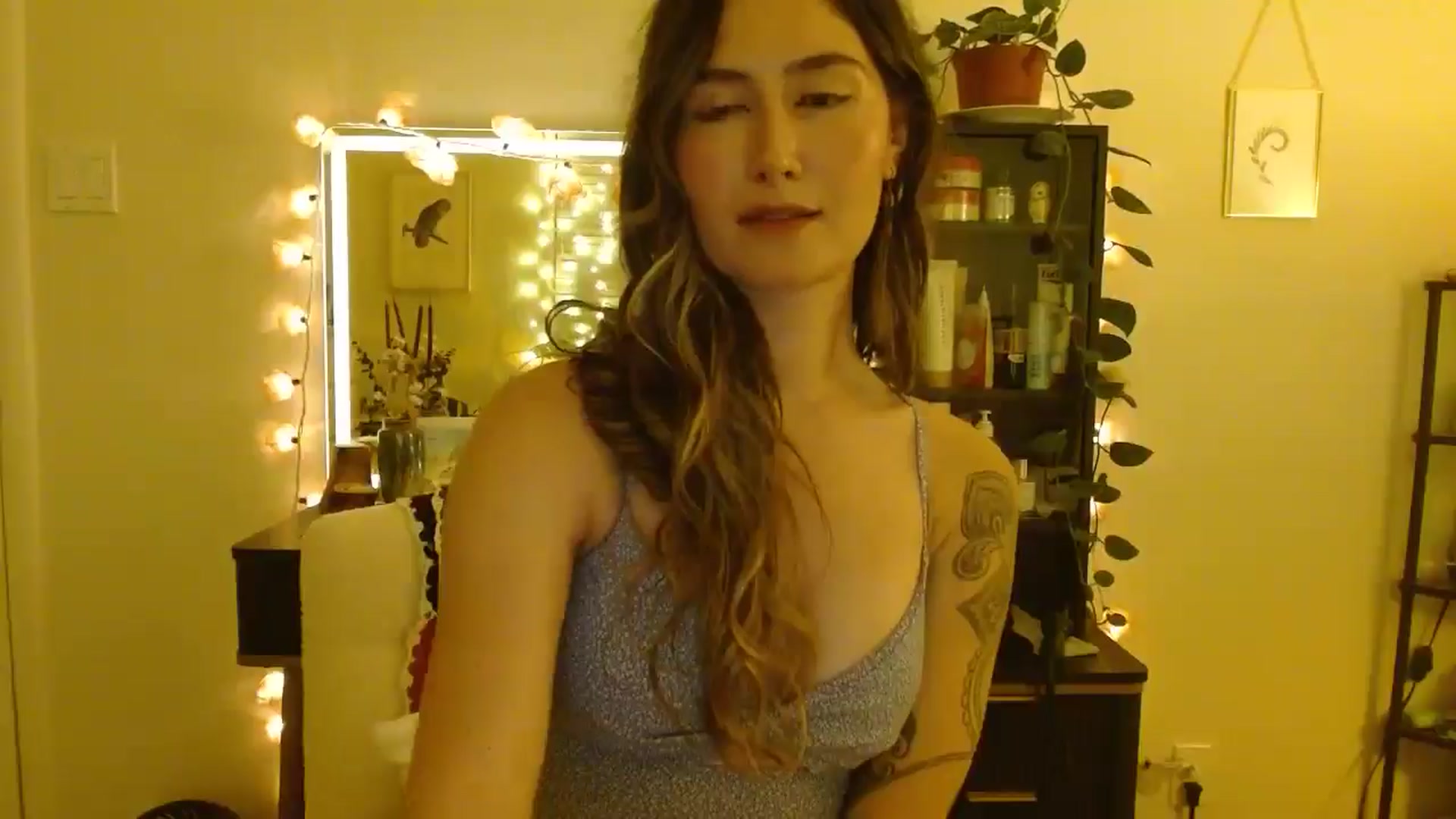 Gallery image thumbnail from honey28's myfreecams stream on, 06/12/2025, 05:40 image 8 of 20