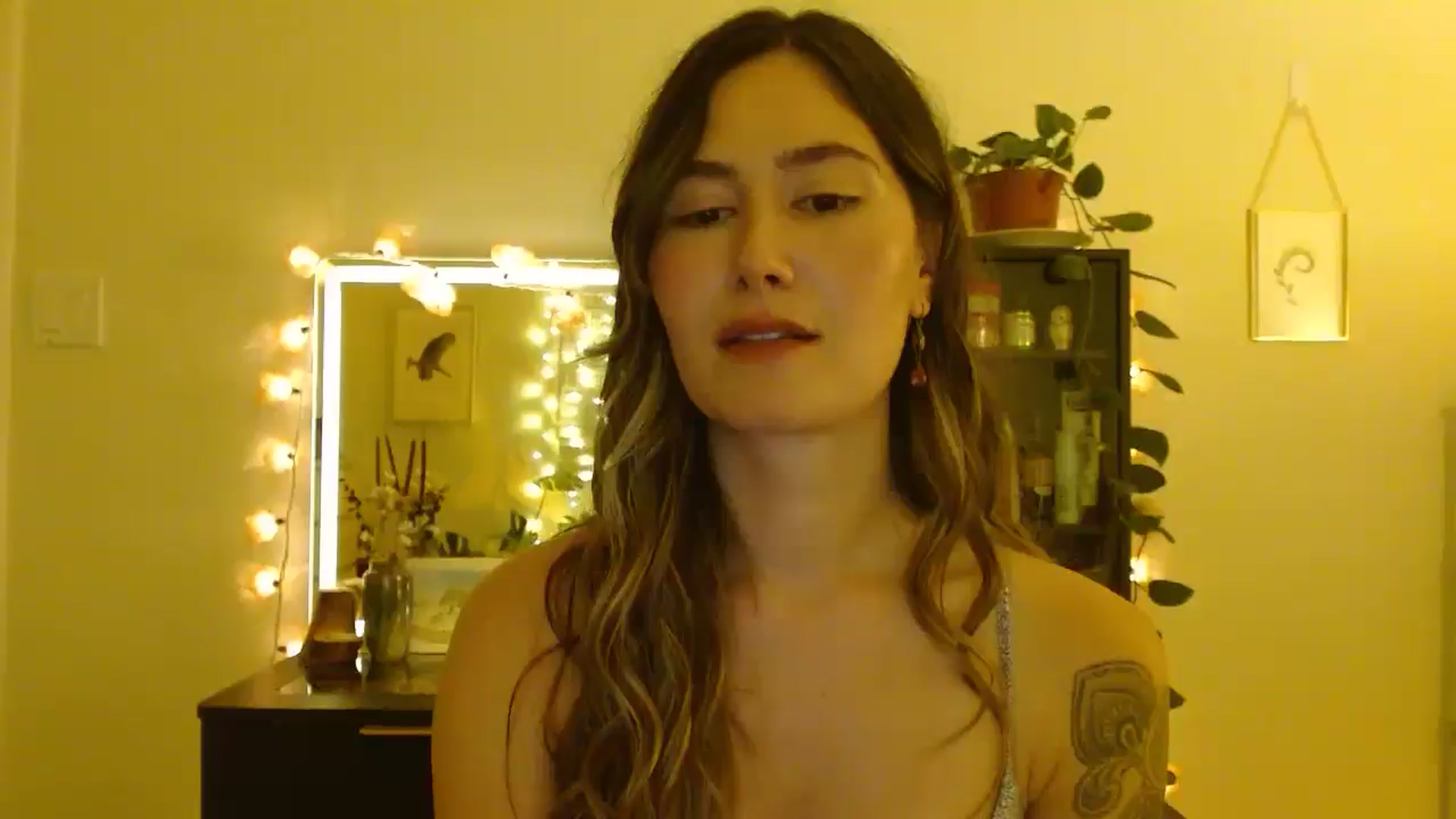 Gallery image thumbnail from honey28's myfreecams stream on, 06/12/2025, 05:40 image 3 of 20