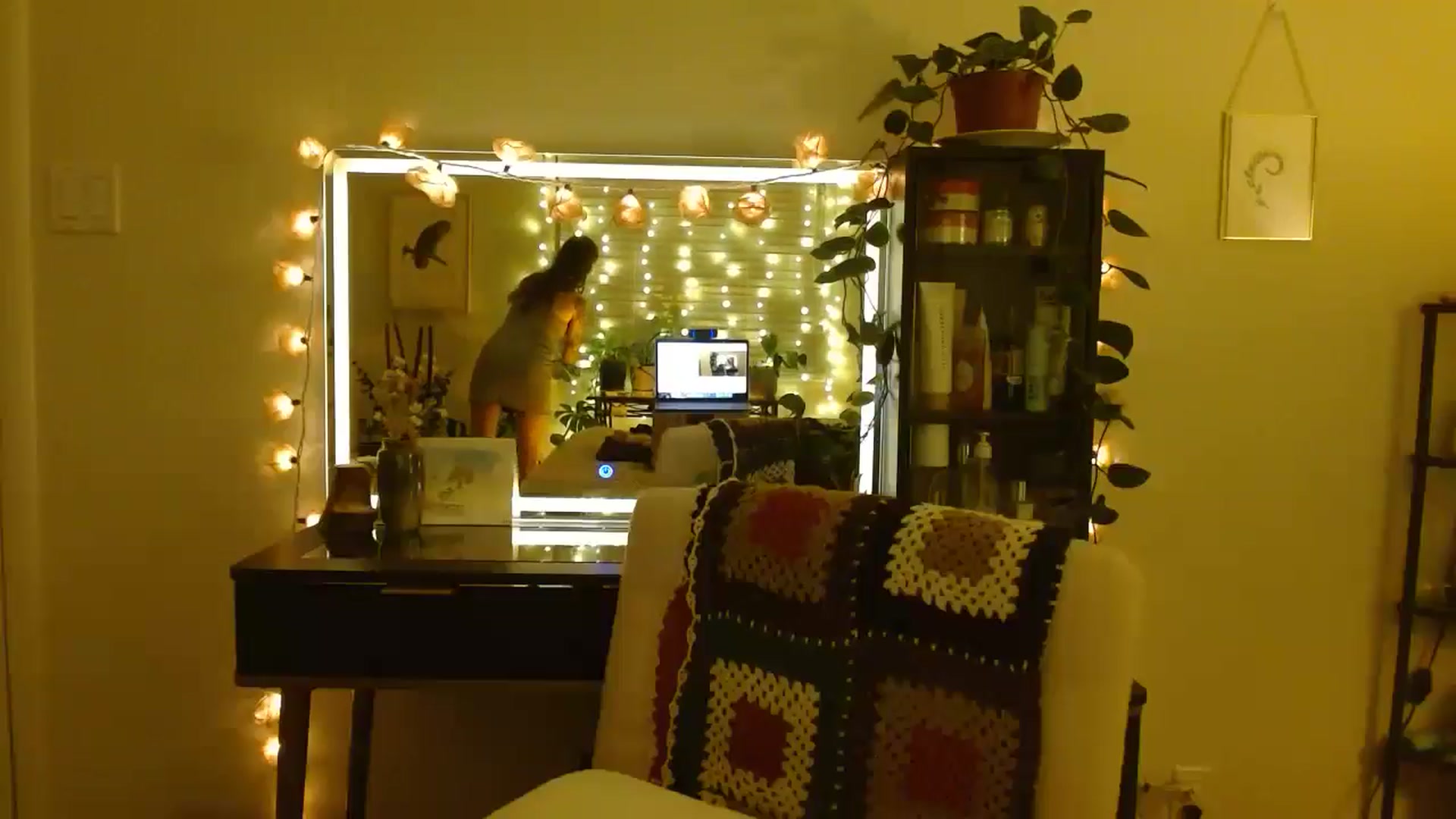Gallery image thumbnail from honey28's myfreecams stream on, 06/12/2025, 05:40 image 10 of 20
