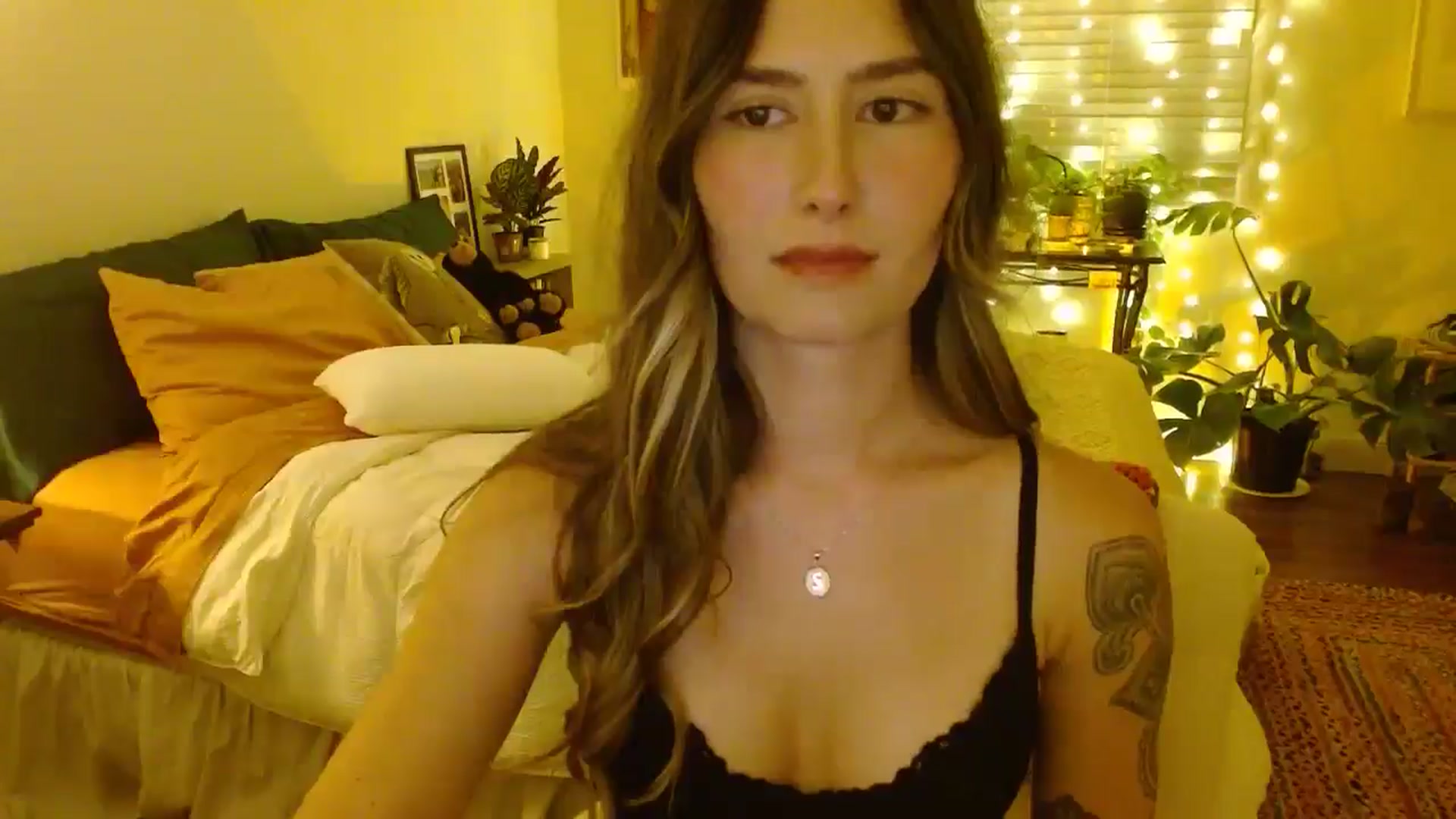 Gallery image thumbnail from honey28's myfreecams stream on, 08/09/2025, 03:46 image 14 of 20