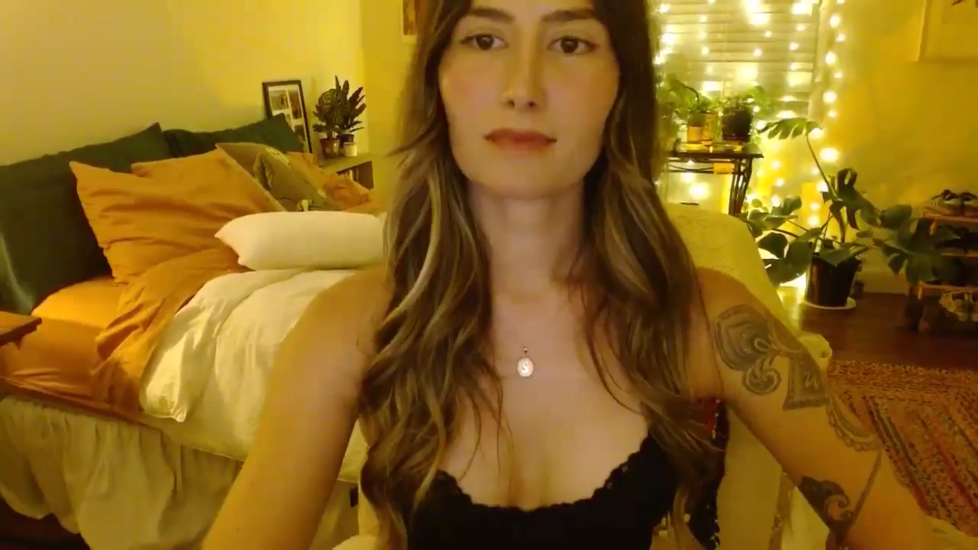 Gallery image thumbnail from honey28's myfreecams stream on, 08/09/2025, 05:16 image 14 of 20