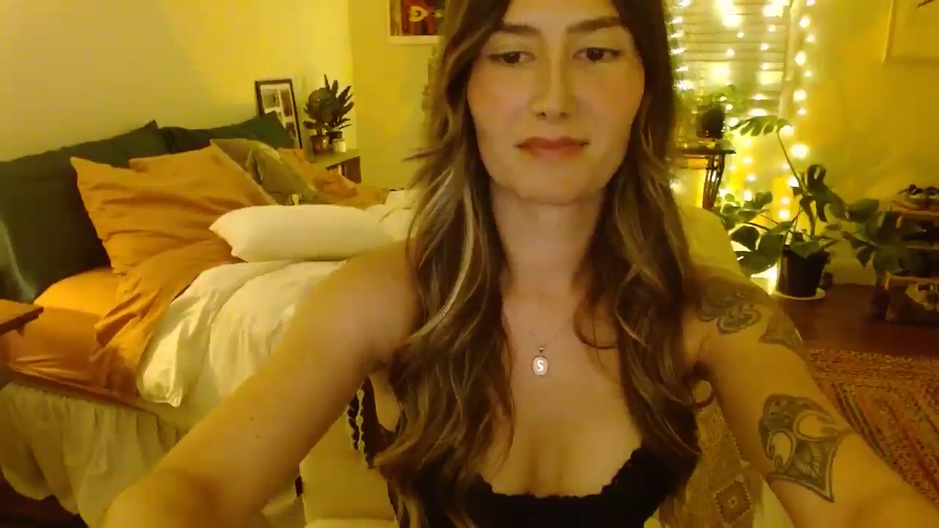Gallery image thumbnail from honey28's myfreecams stream on, 08/09/2025, 05:16 image 19 of 20